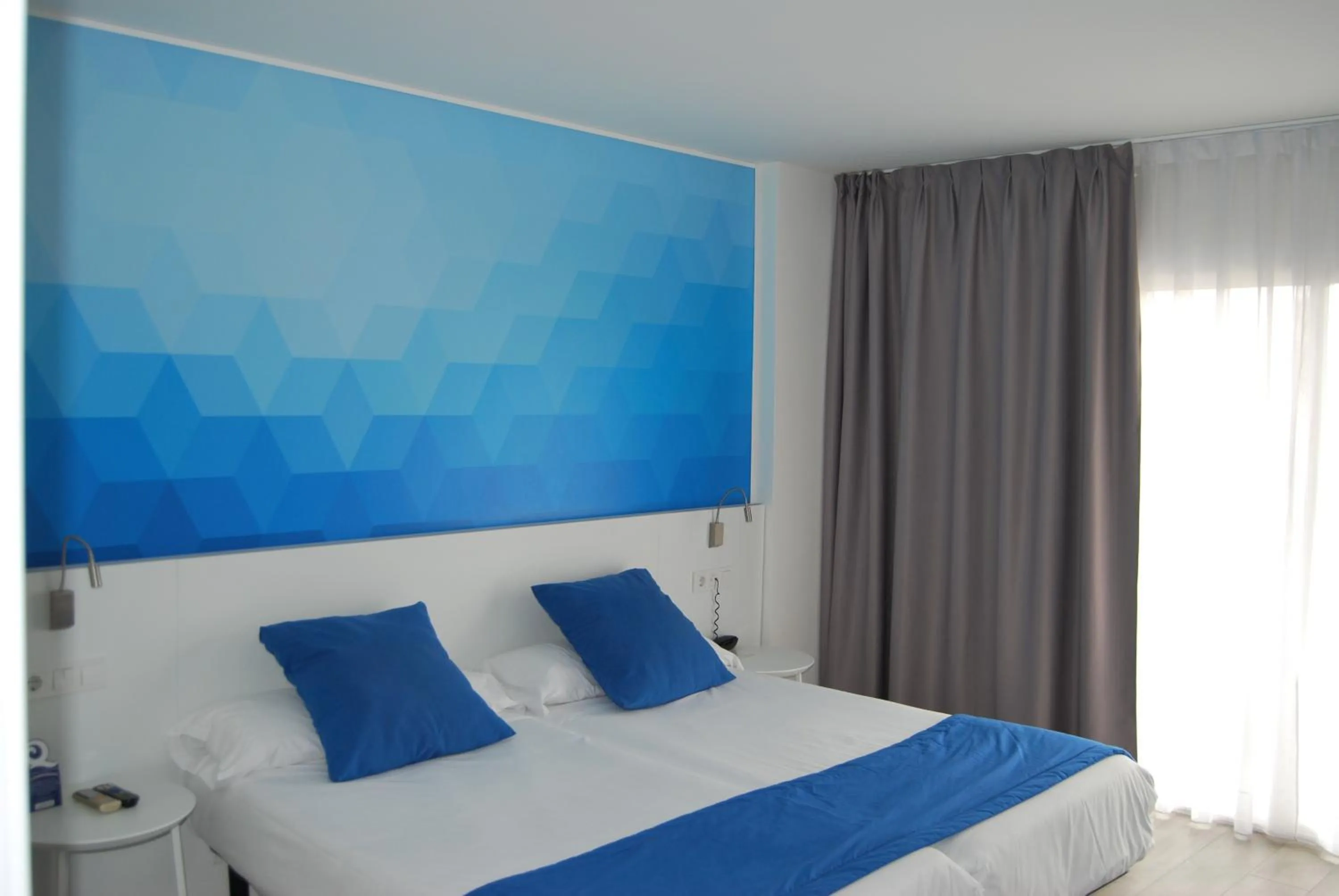 Spring, Bed in Estudiotel Alicante