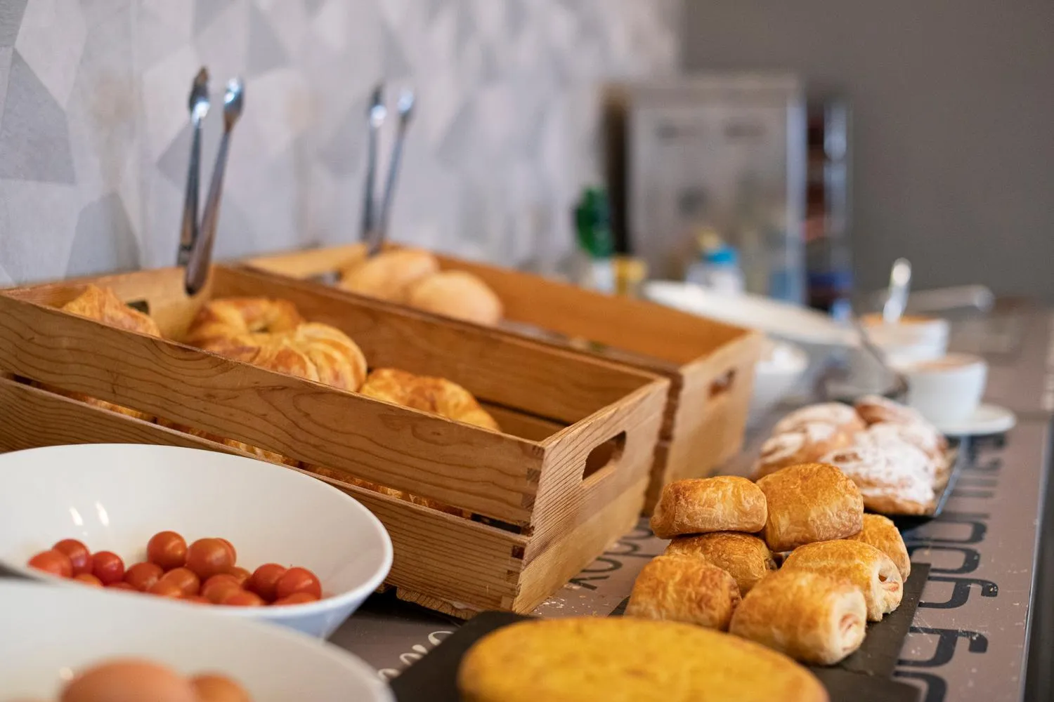 Buffet breakfast in Estudiotel Alicante