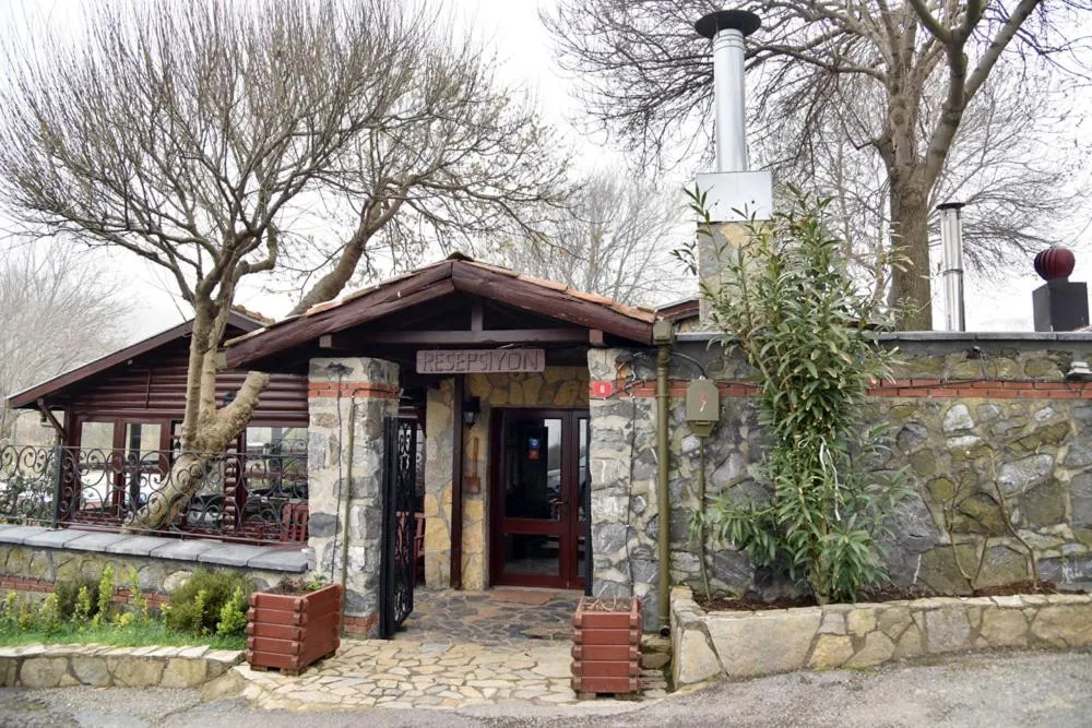 Facade/entrance in Fener Motel