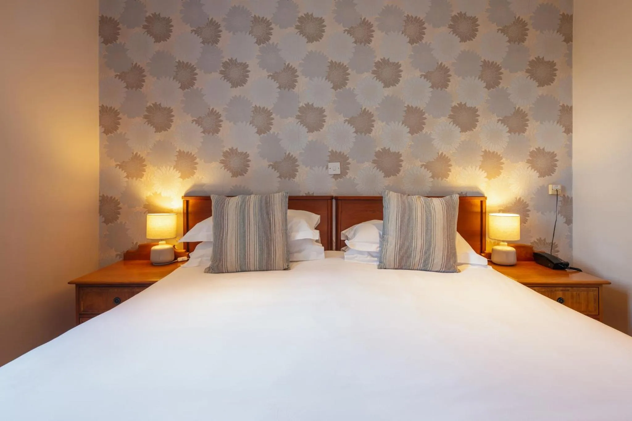 Bed in Stoke Lodge Hotel