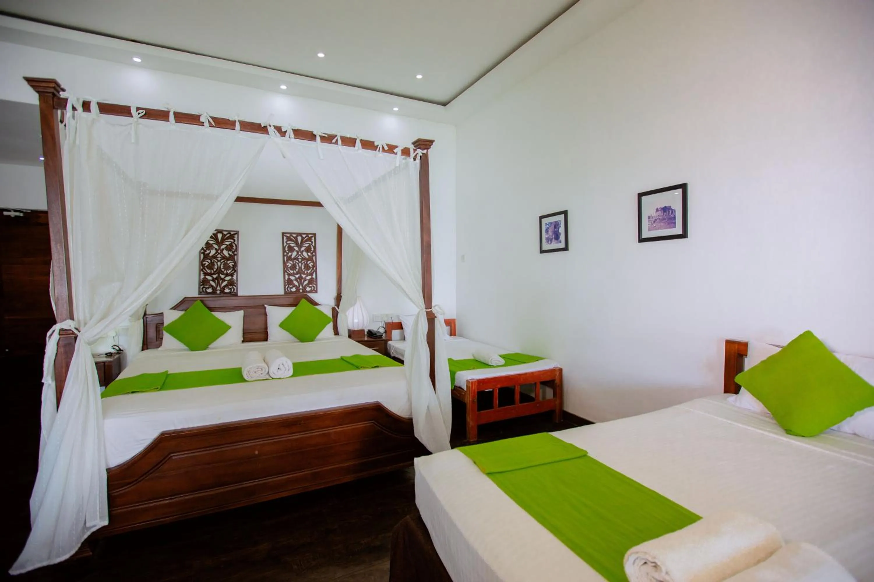 Bedroom, Bed in Lake Wind Resort