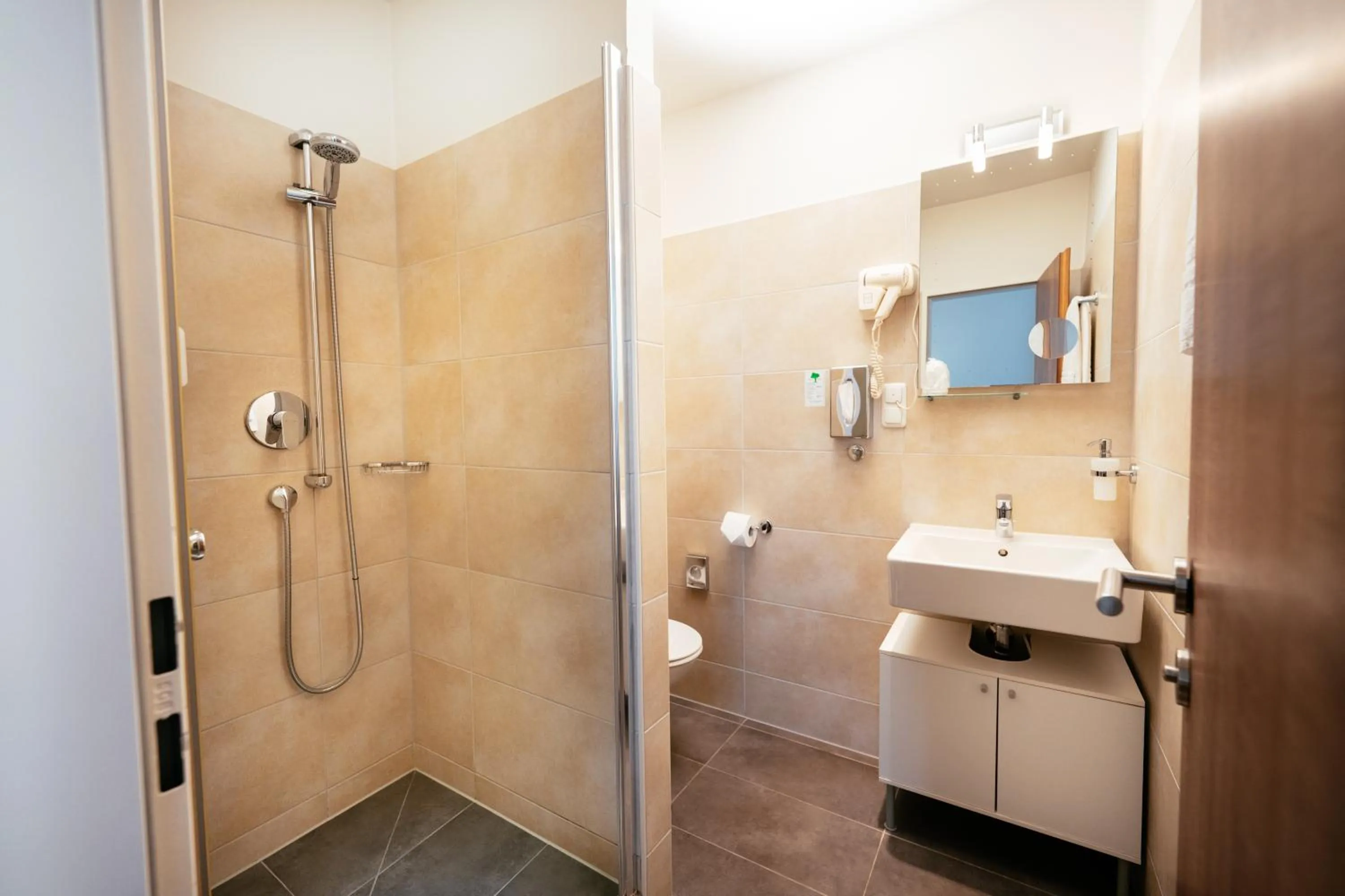 Bathroom in BO Hotel Hamburg