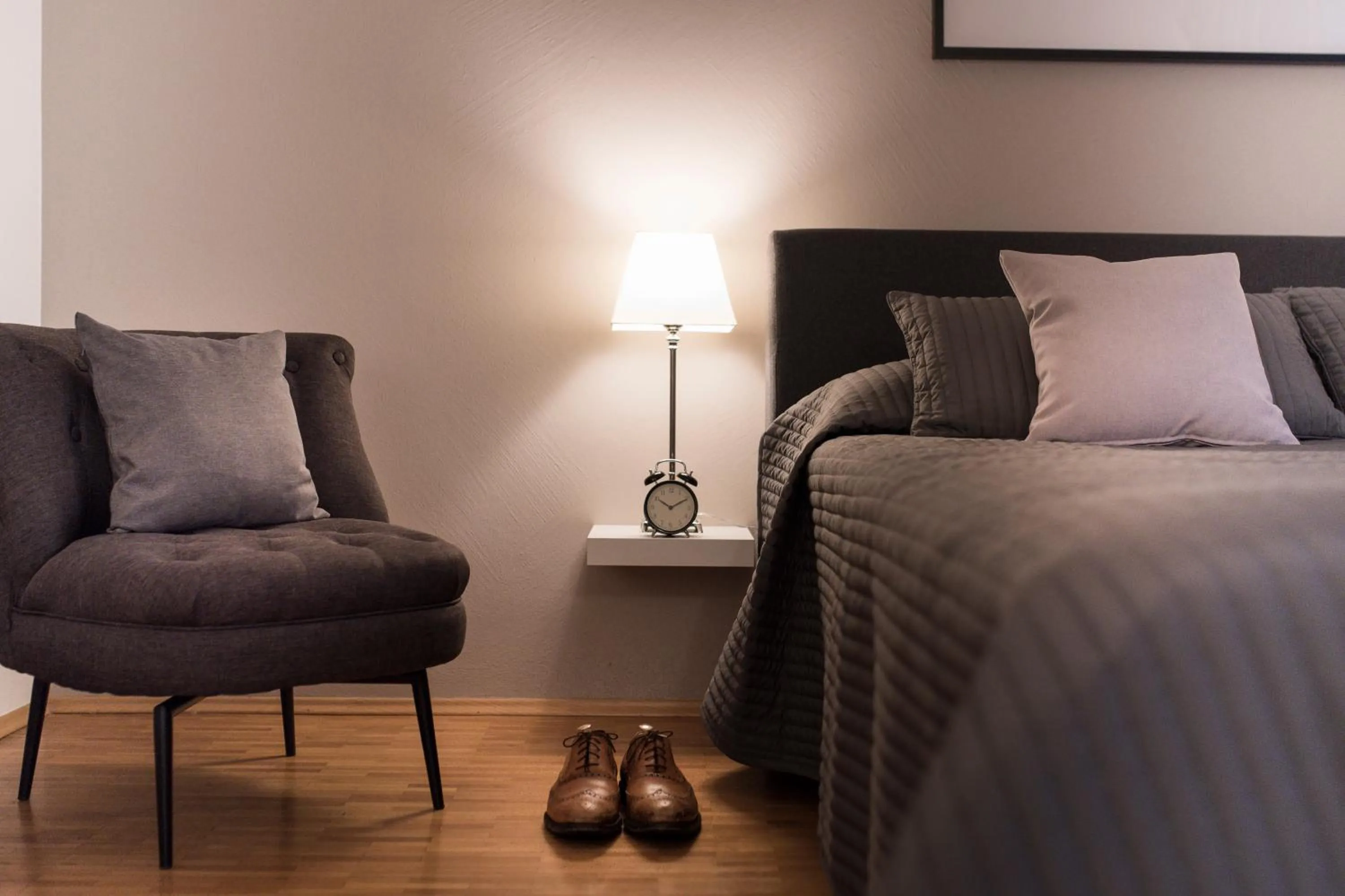 Photo of the whole room, Bed in Parkside Apartment House