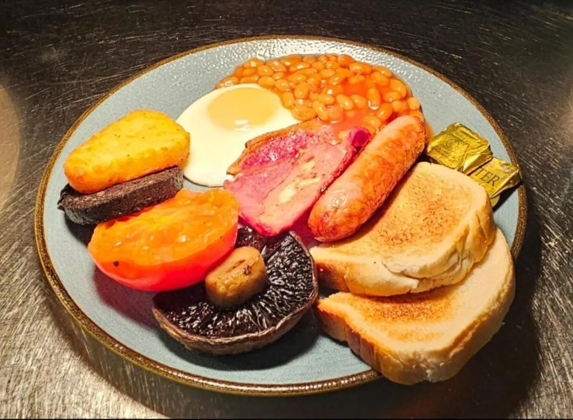 Breakfast in Sidcot Arms