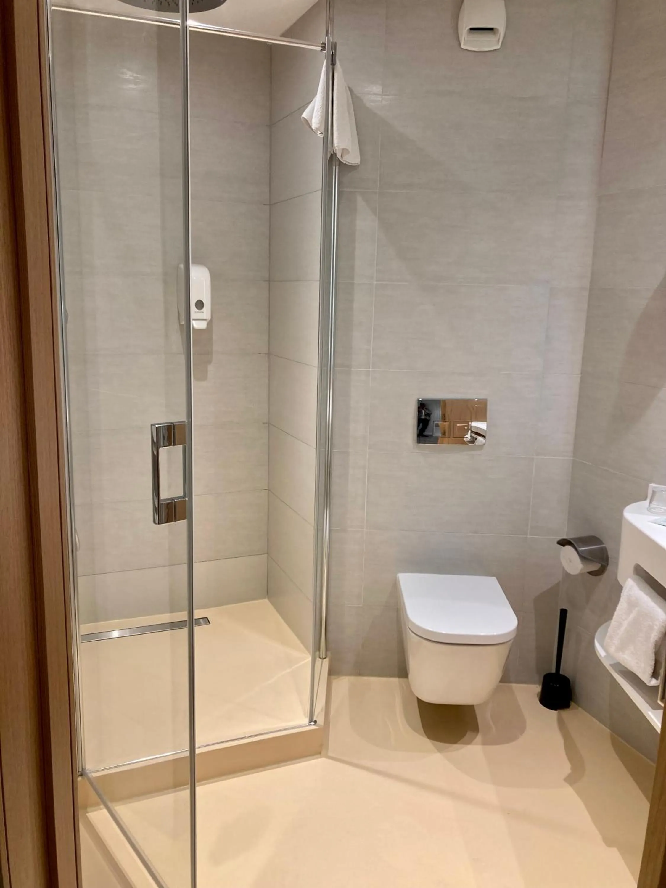 Bathroom in SoBlue Hôtel