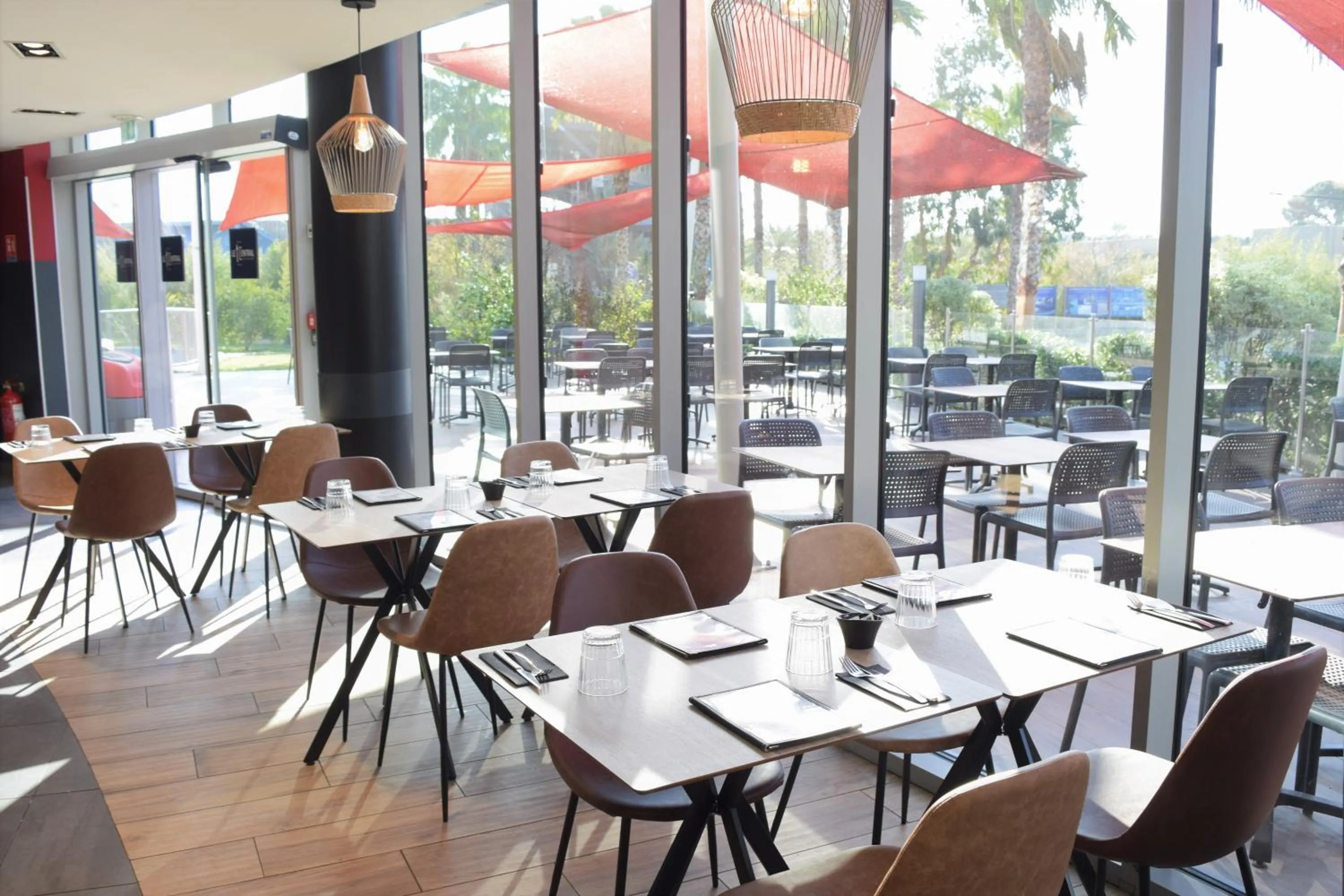 Restaurant/places to eat in SoBlue Hôtel