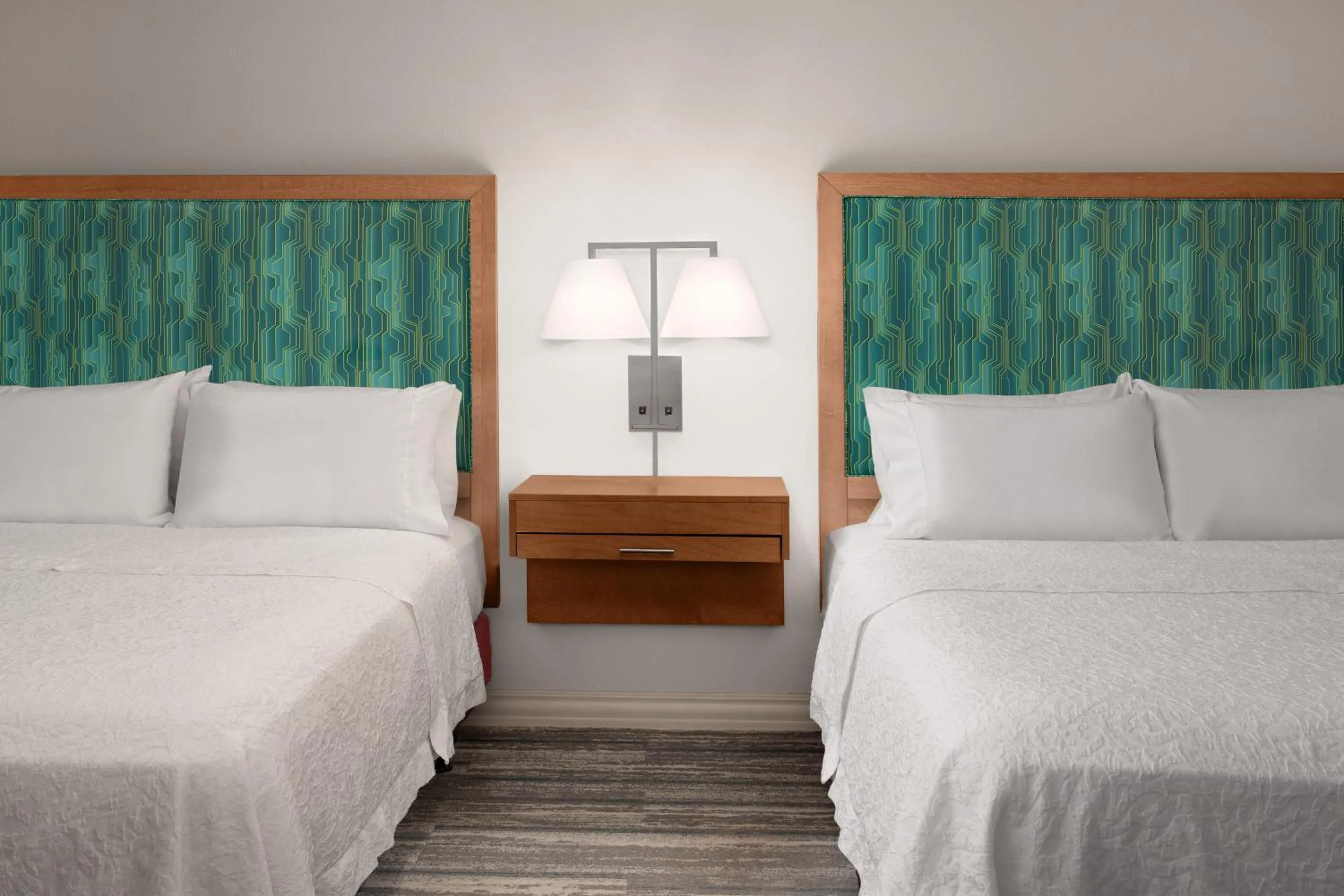 Bed in Hampton Inn & Suites Orangeburg, SC