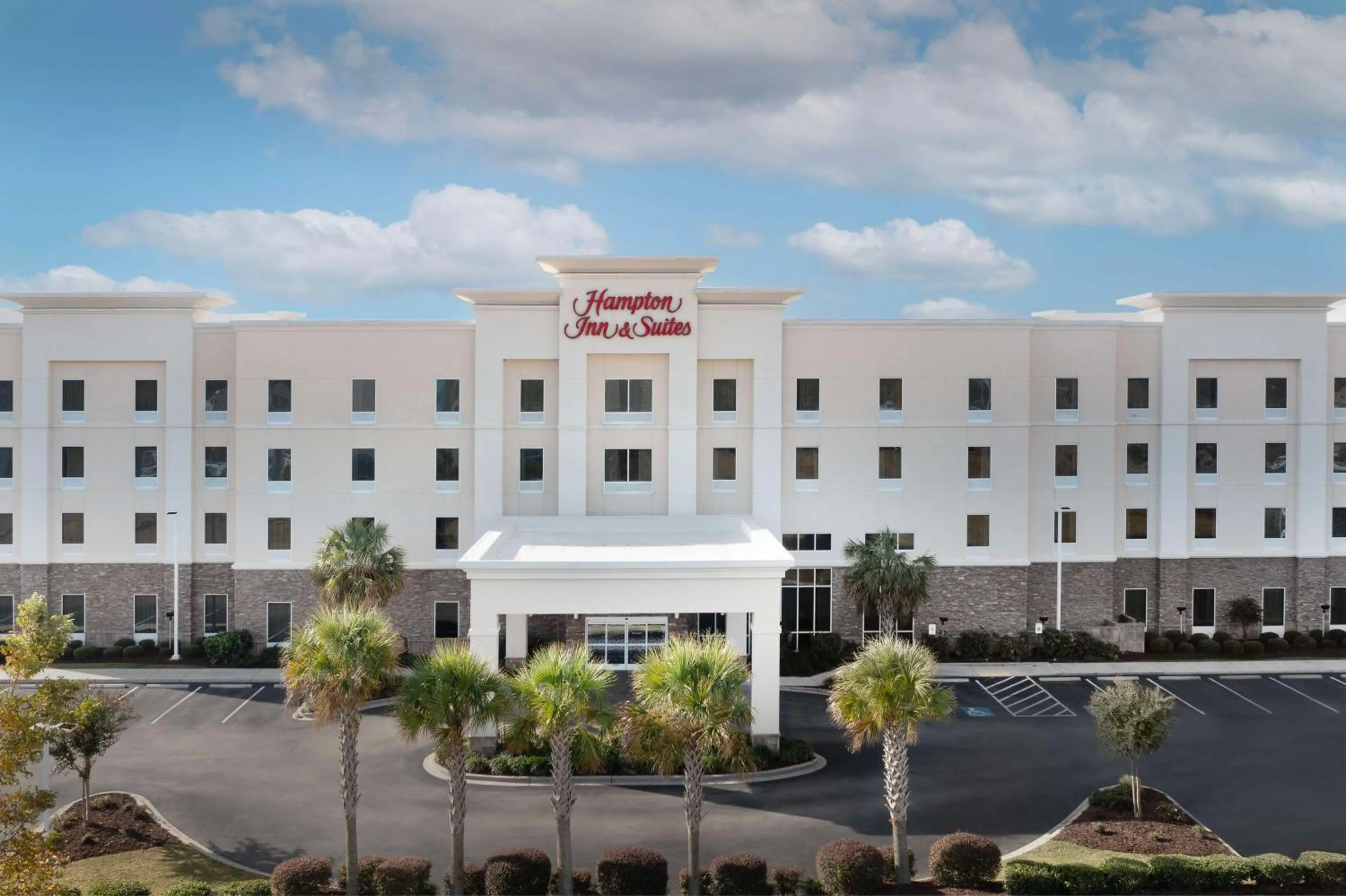 Property building in Hampton Inn & Suites Orangeburg, SC
