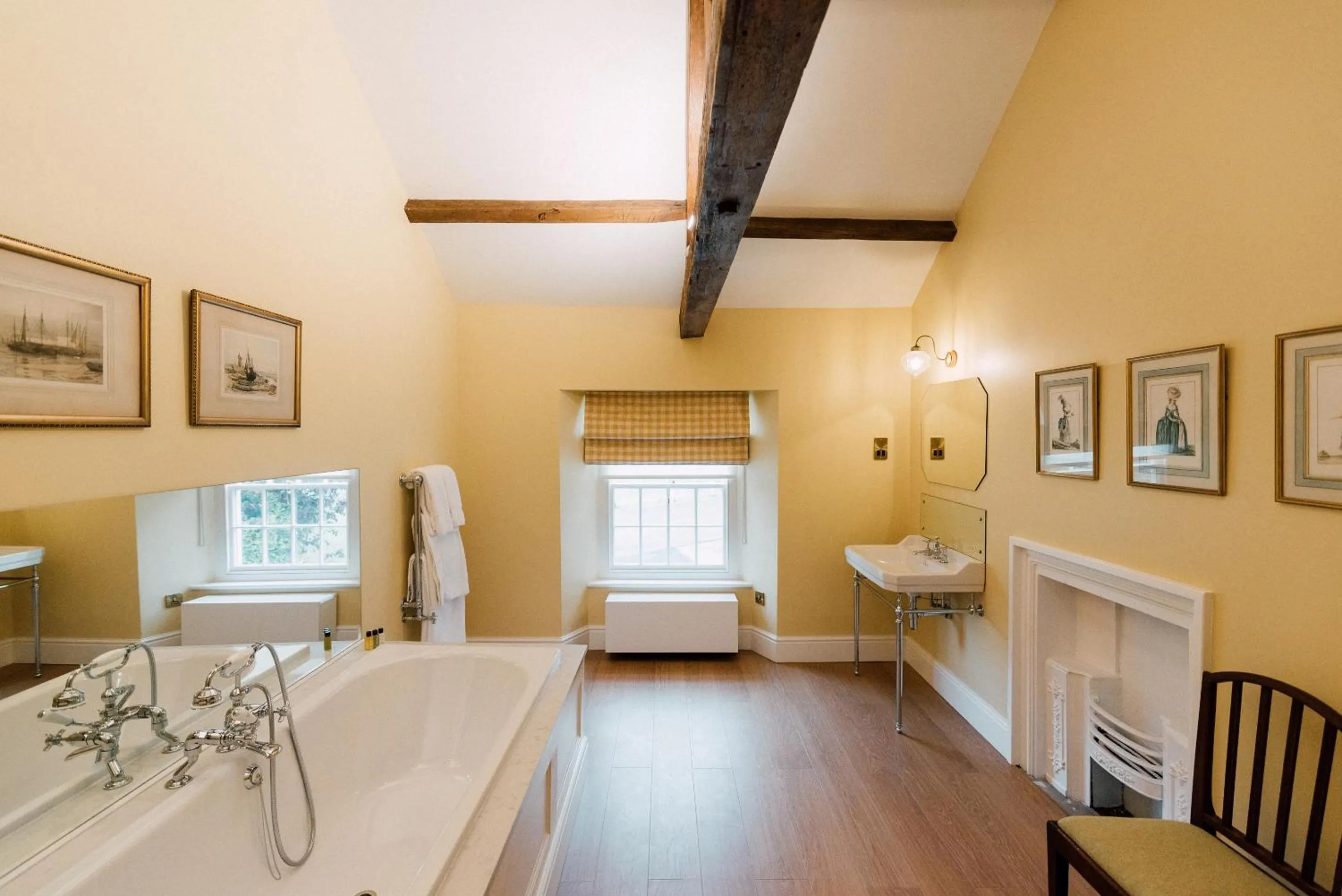 Bathroom in The Milbank Arms