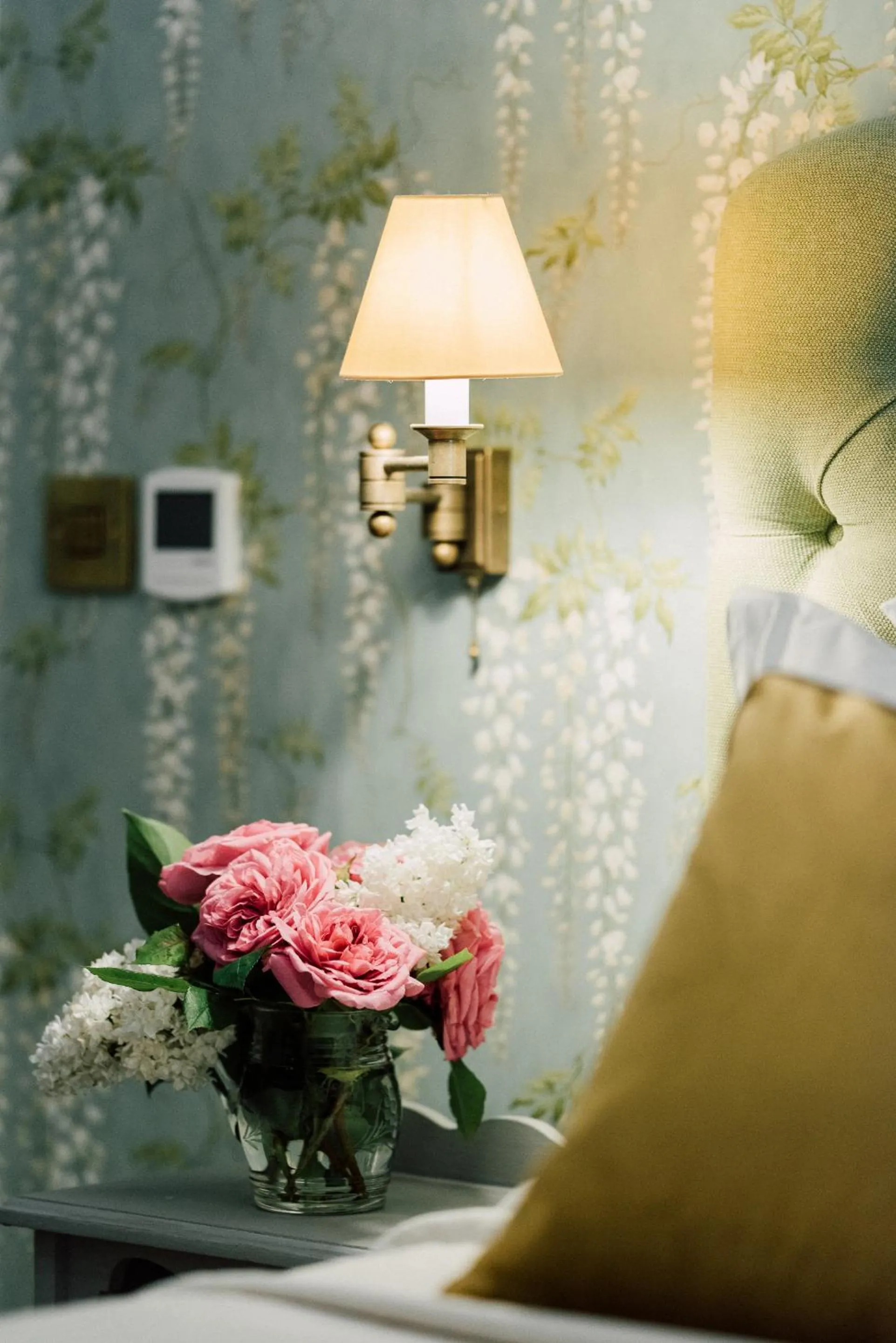 Bedroom in The Milbank Arms