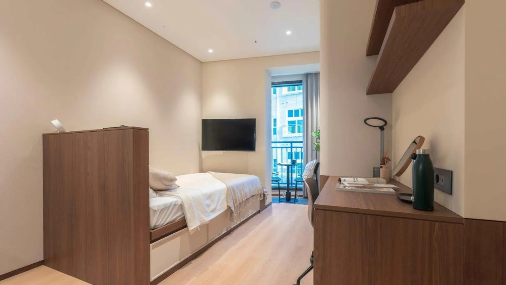 Bed in Weave Suites - Sunyu Parkside