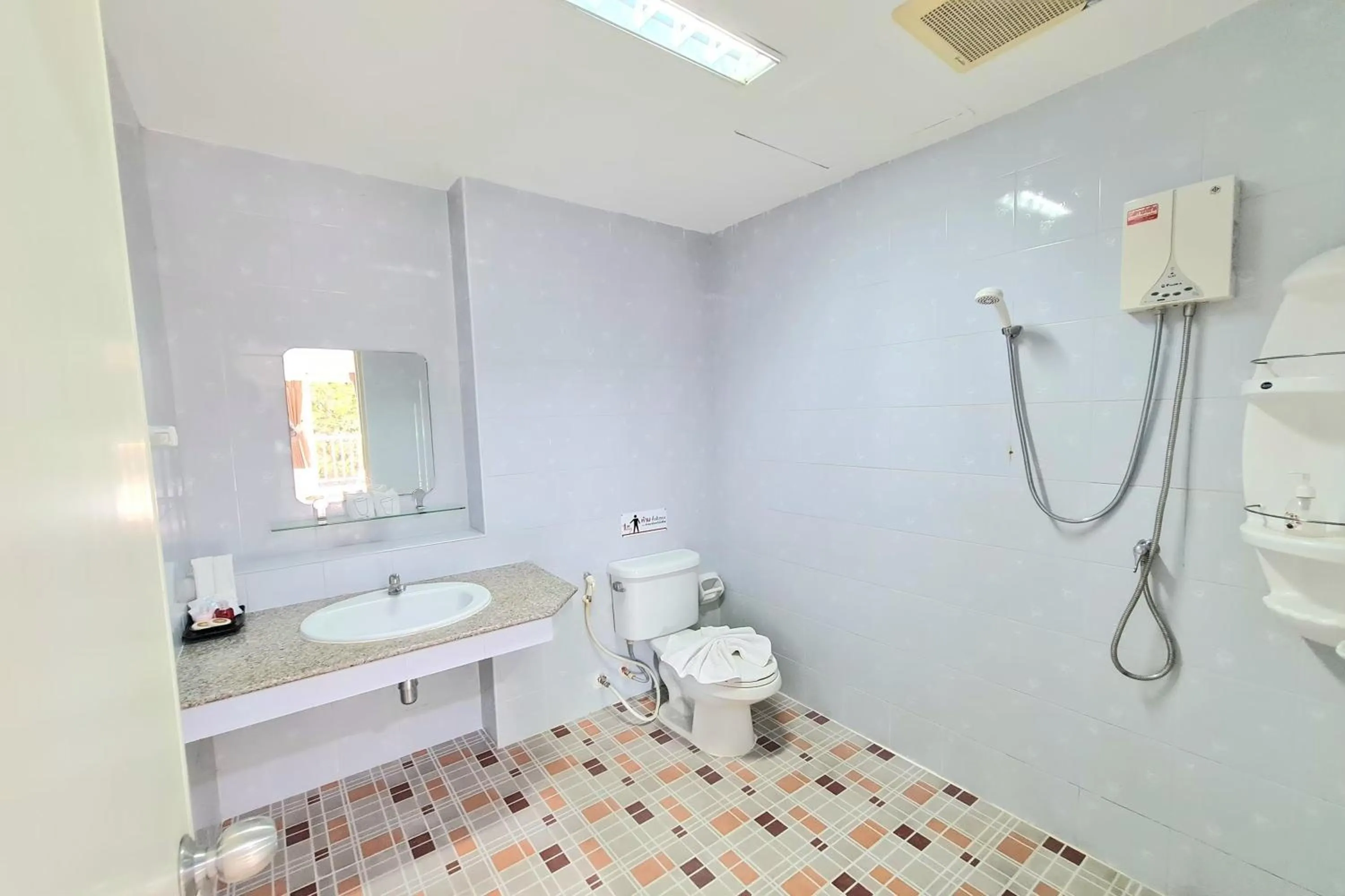 Bathroom in Baan Bonsuan Hill Guesthouse