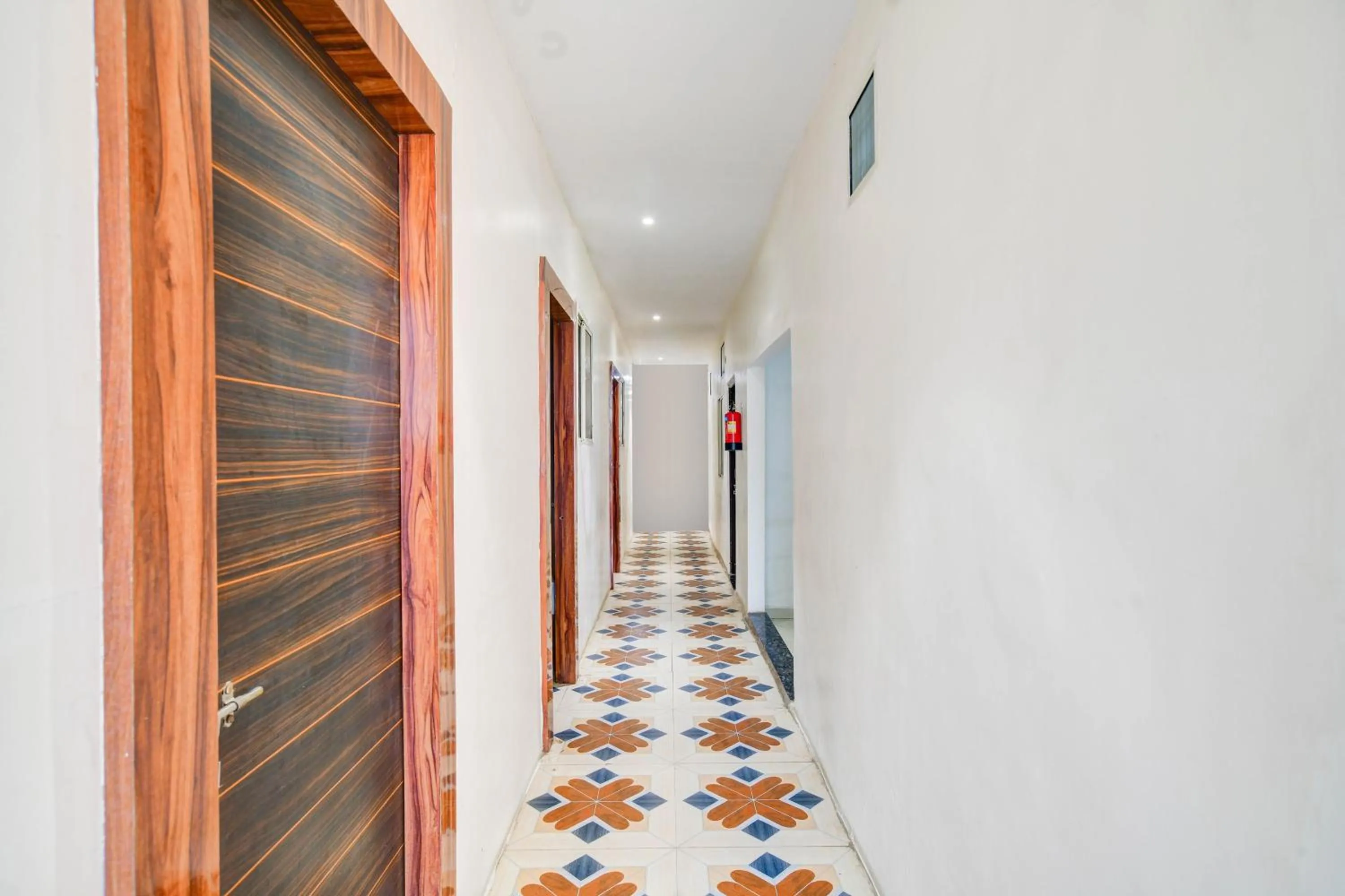 Lobby or reception in HOTEL O HRK INN