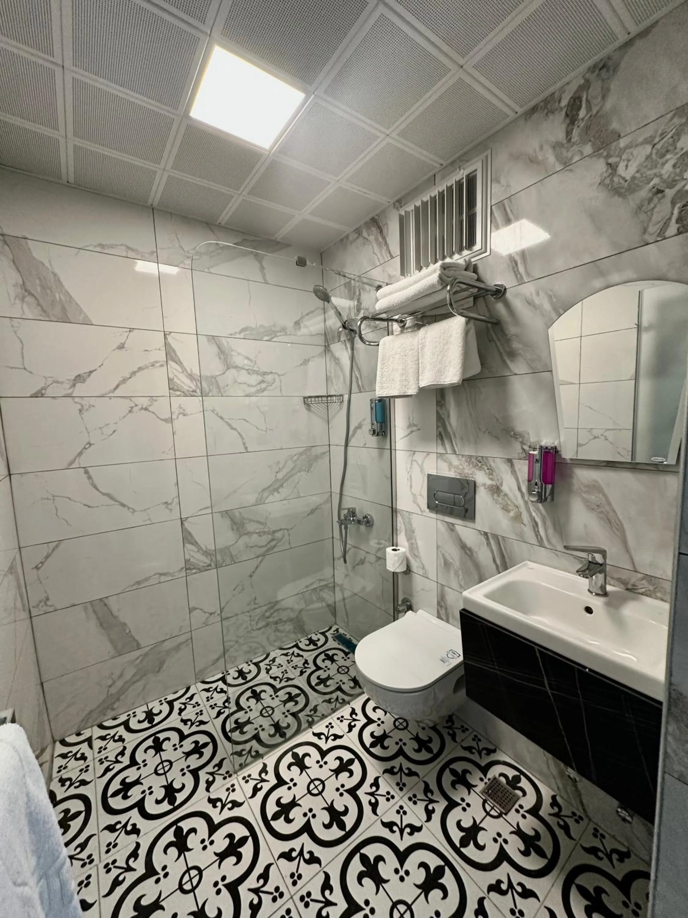 Bathroom in Ale Park Hotel Apartments