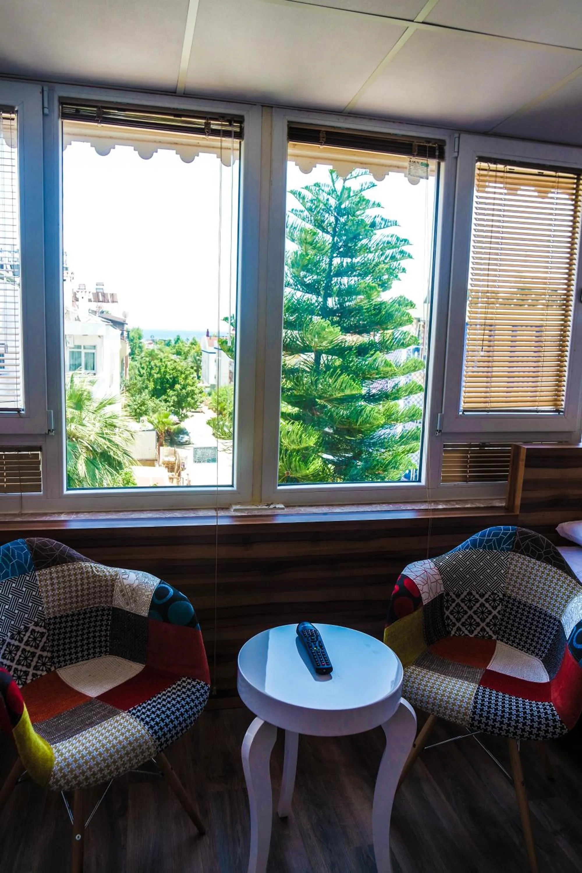 Day in Ale Park Hotel Apartments