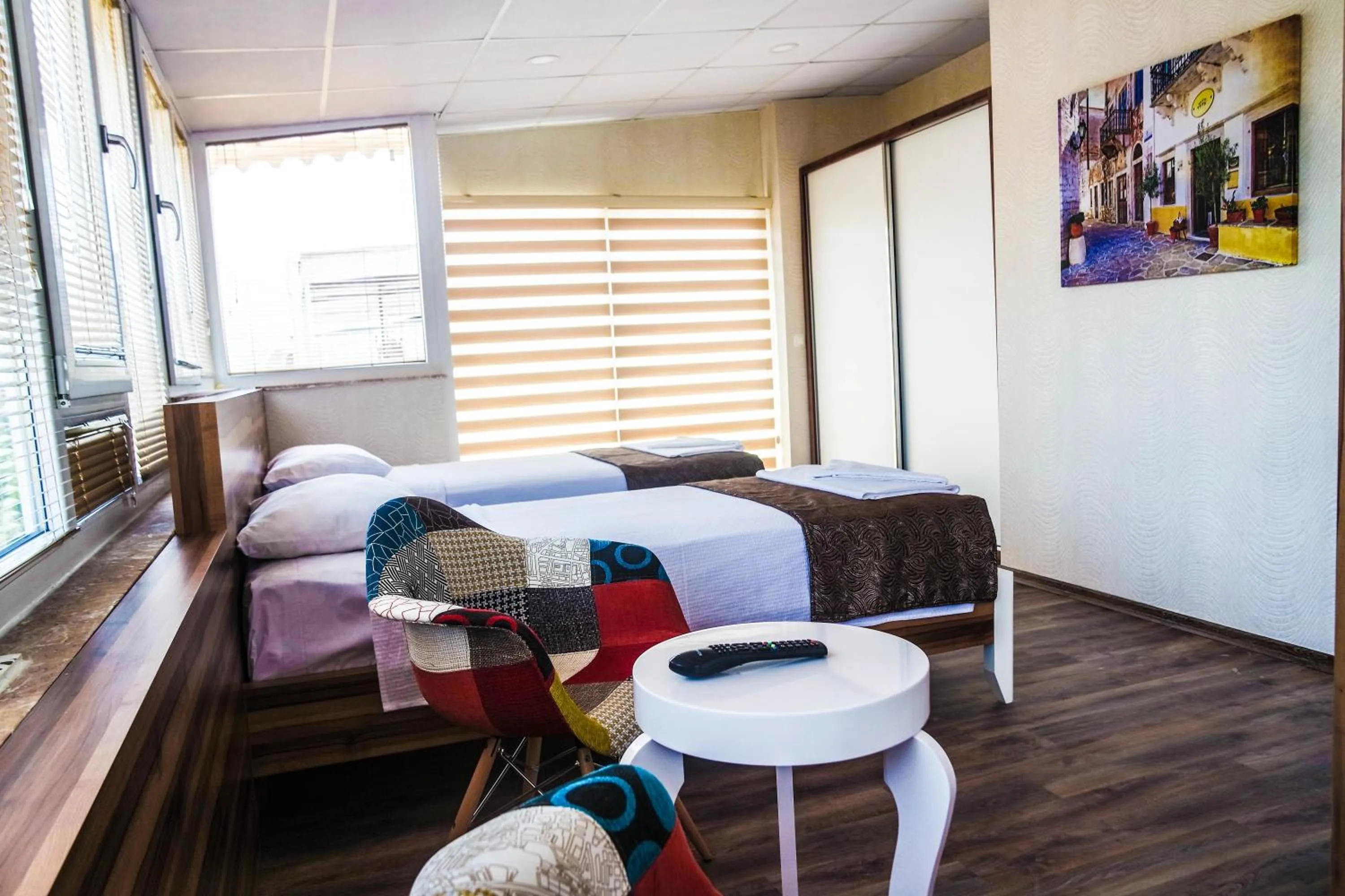 Day in Ale Park Hotel Apartments