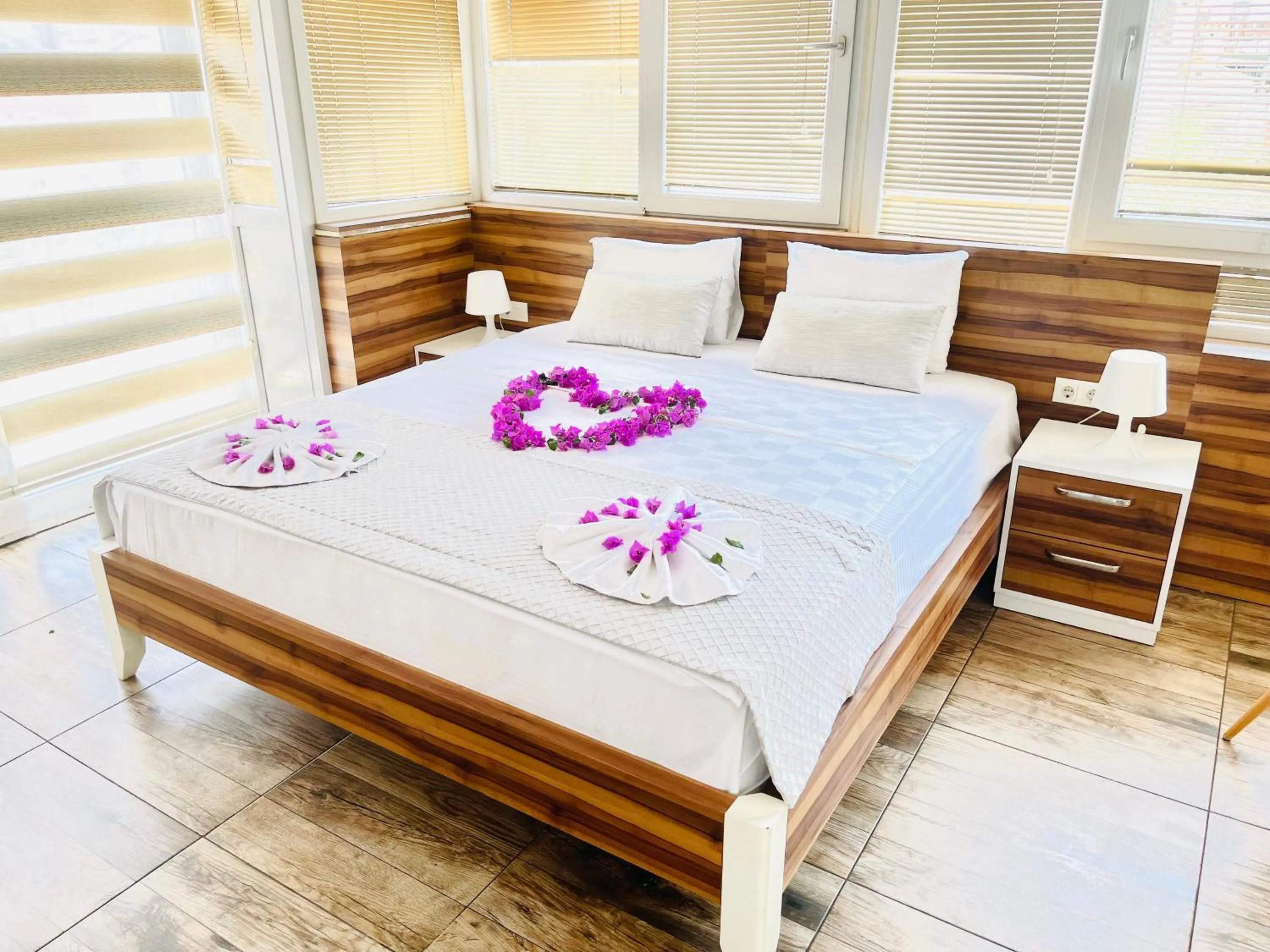 Bed in Ale Park Hotel Apartments