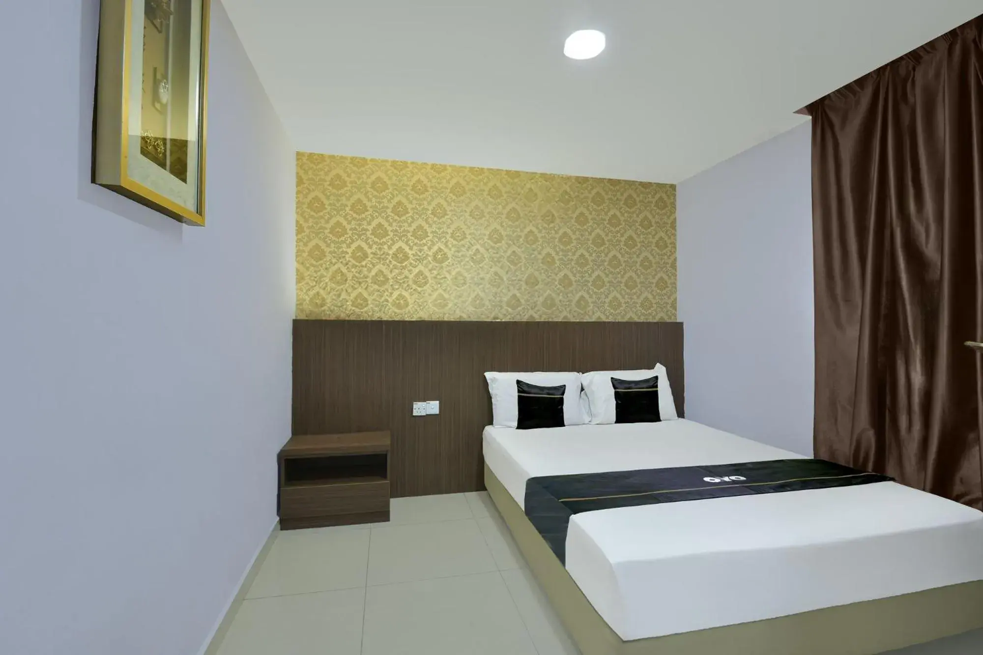 Deluxe Queen Room in Hotel O Hotel Hamilas Deluxe Queen Room in Hotel O Hotel Hamilas