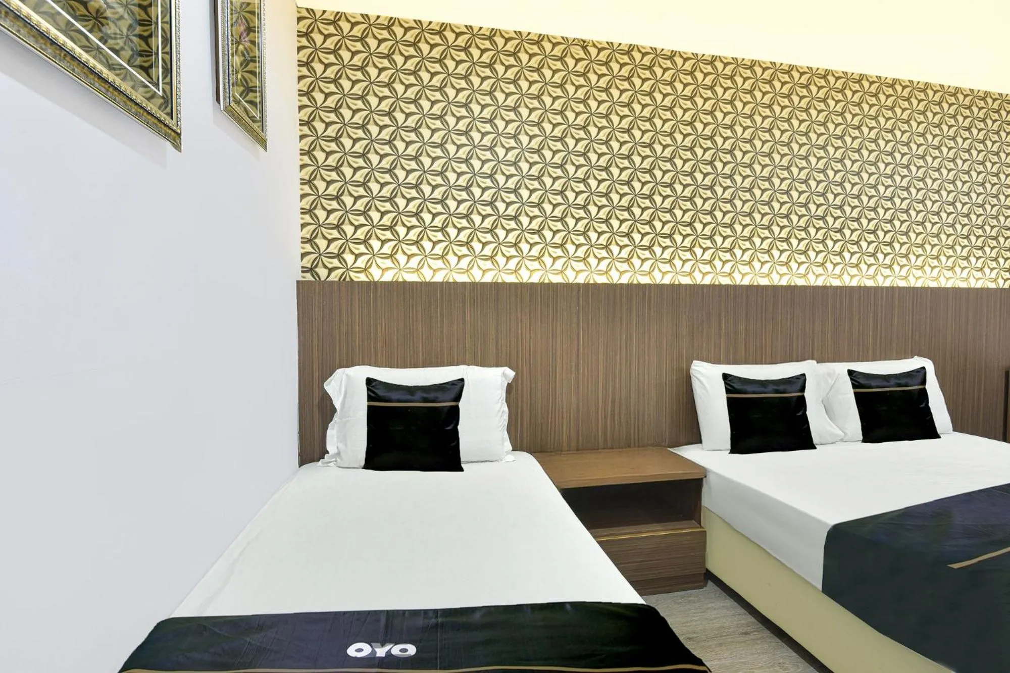 Bedroom, Bed in Hotel O Hotel Hamilas