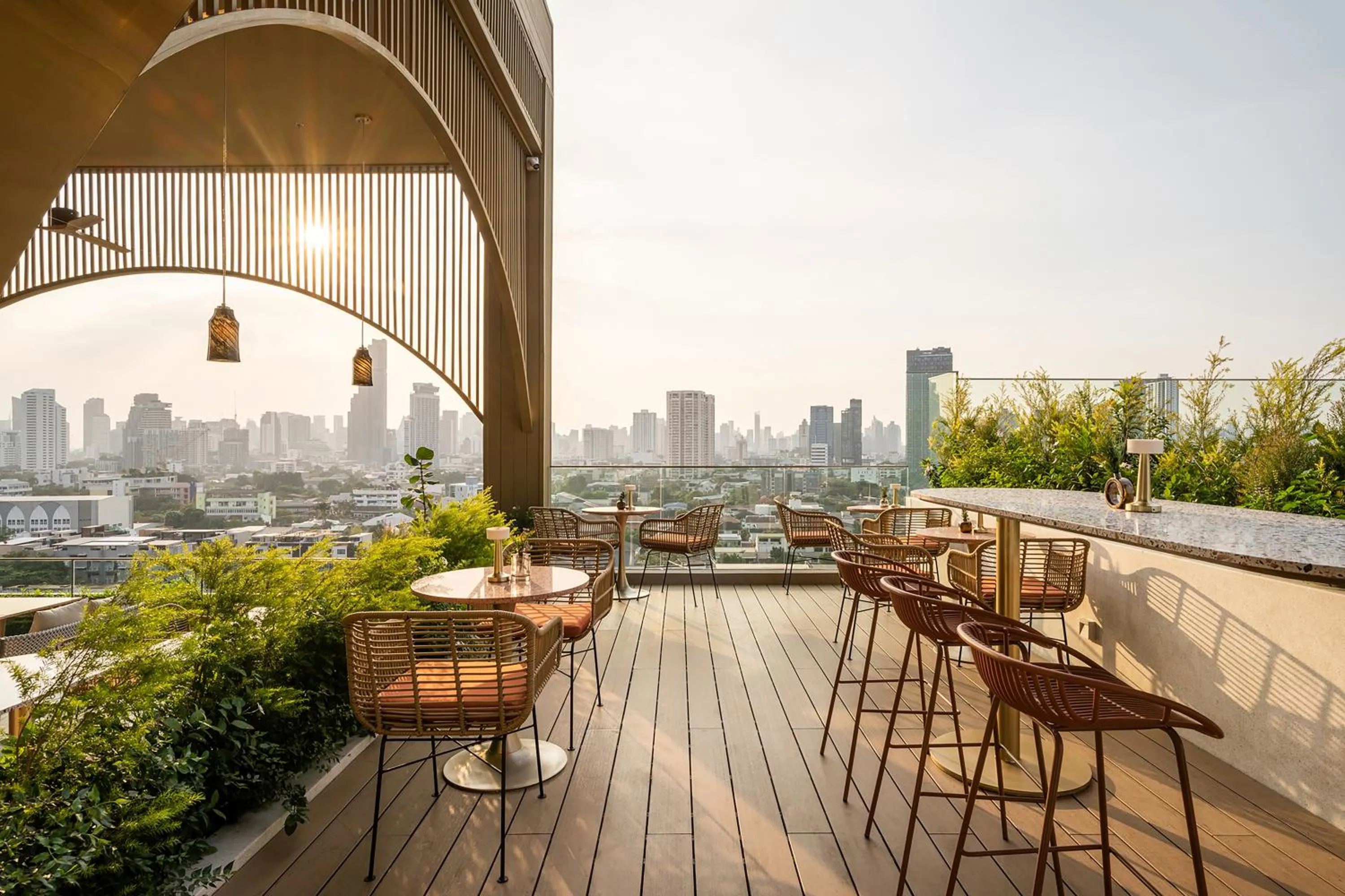 Restaurant/places to eat in Somerset Sukhumvit 71 Bangkok