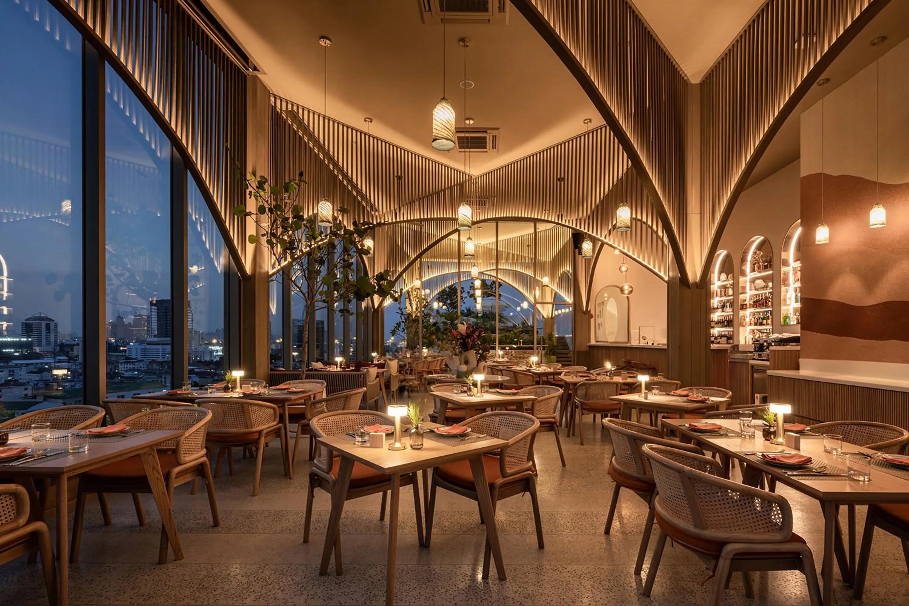 Restaurant/places to eat in Somerset Sukhumvit 71 Bangkok