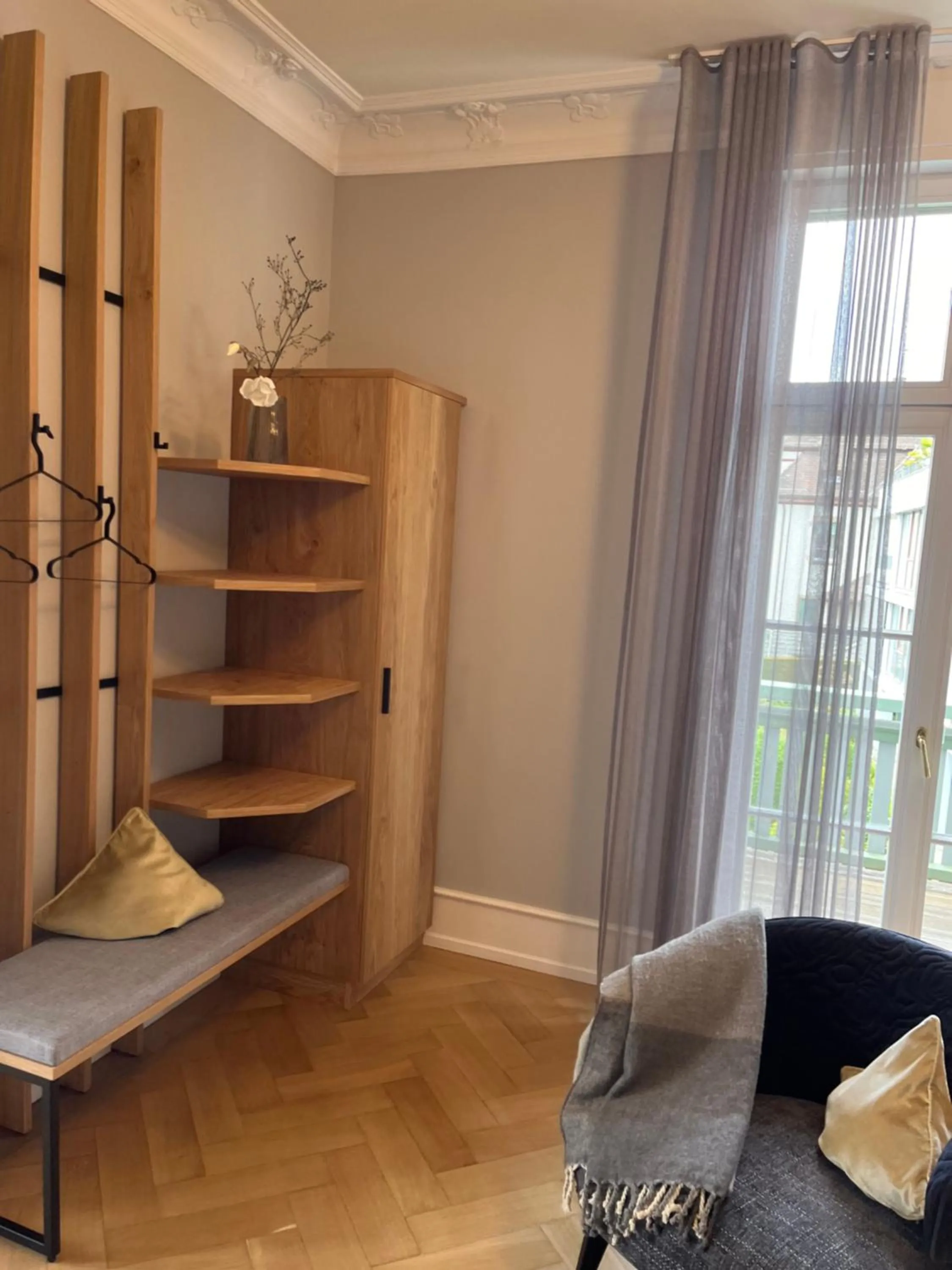wardrobe in Hotel Garni Villa Rosengarten