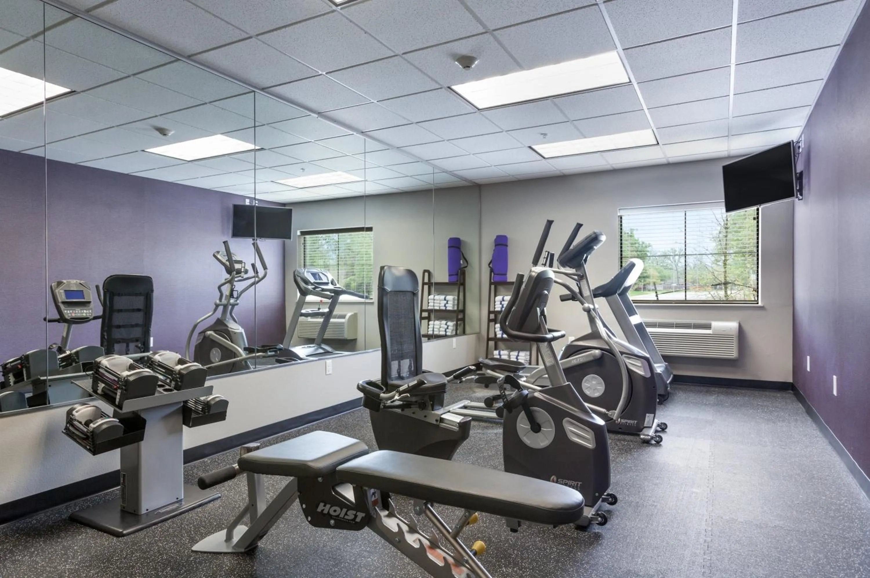 Fitness centre/facilities in Baymont by Wyndham College Station