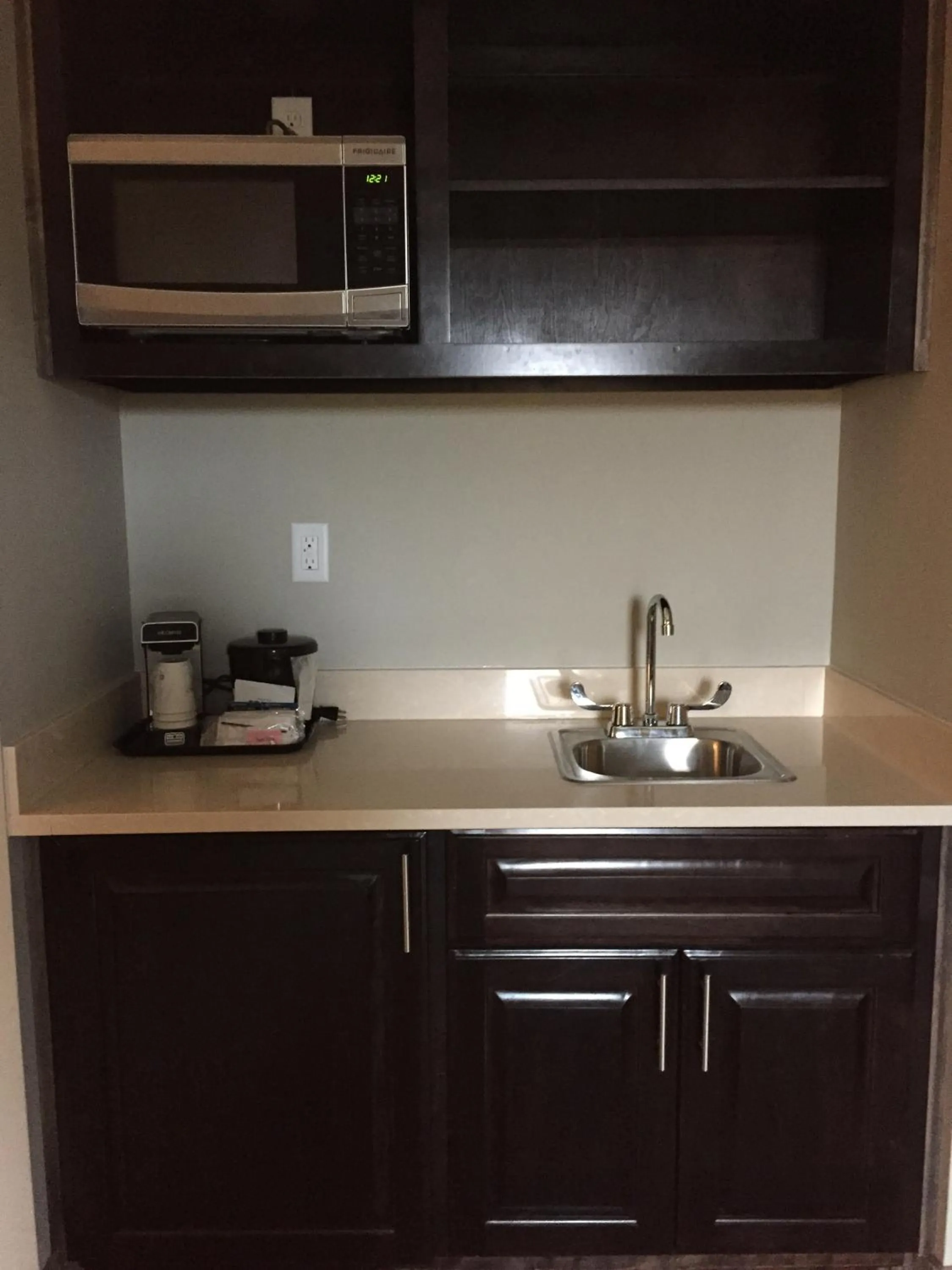 Kitchen or kitchenette in Baymont by Wyndham College Station