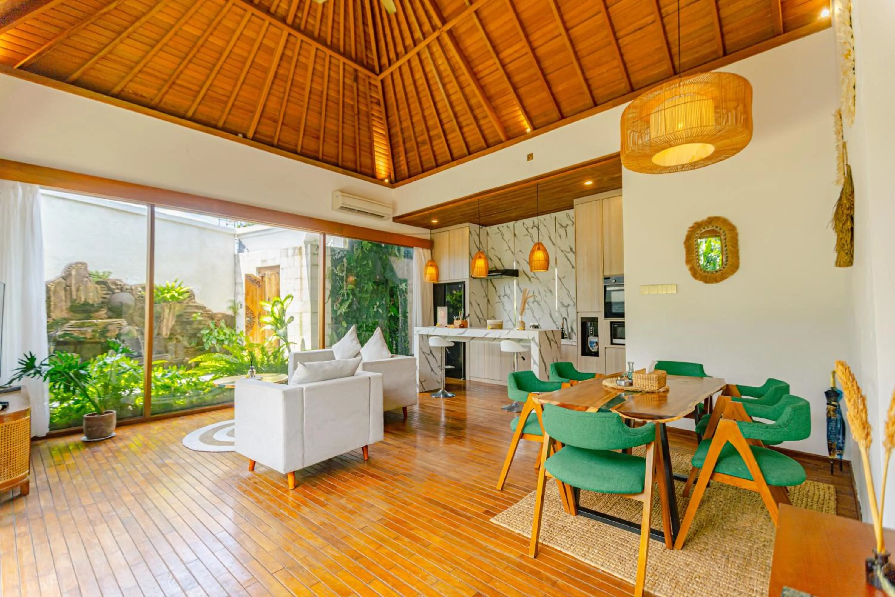 TV and multimedia in Mya Harmony Villas Seminyak
