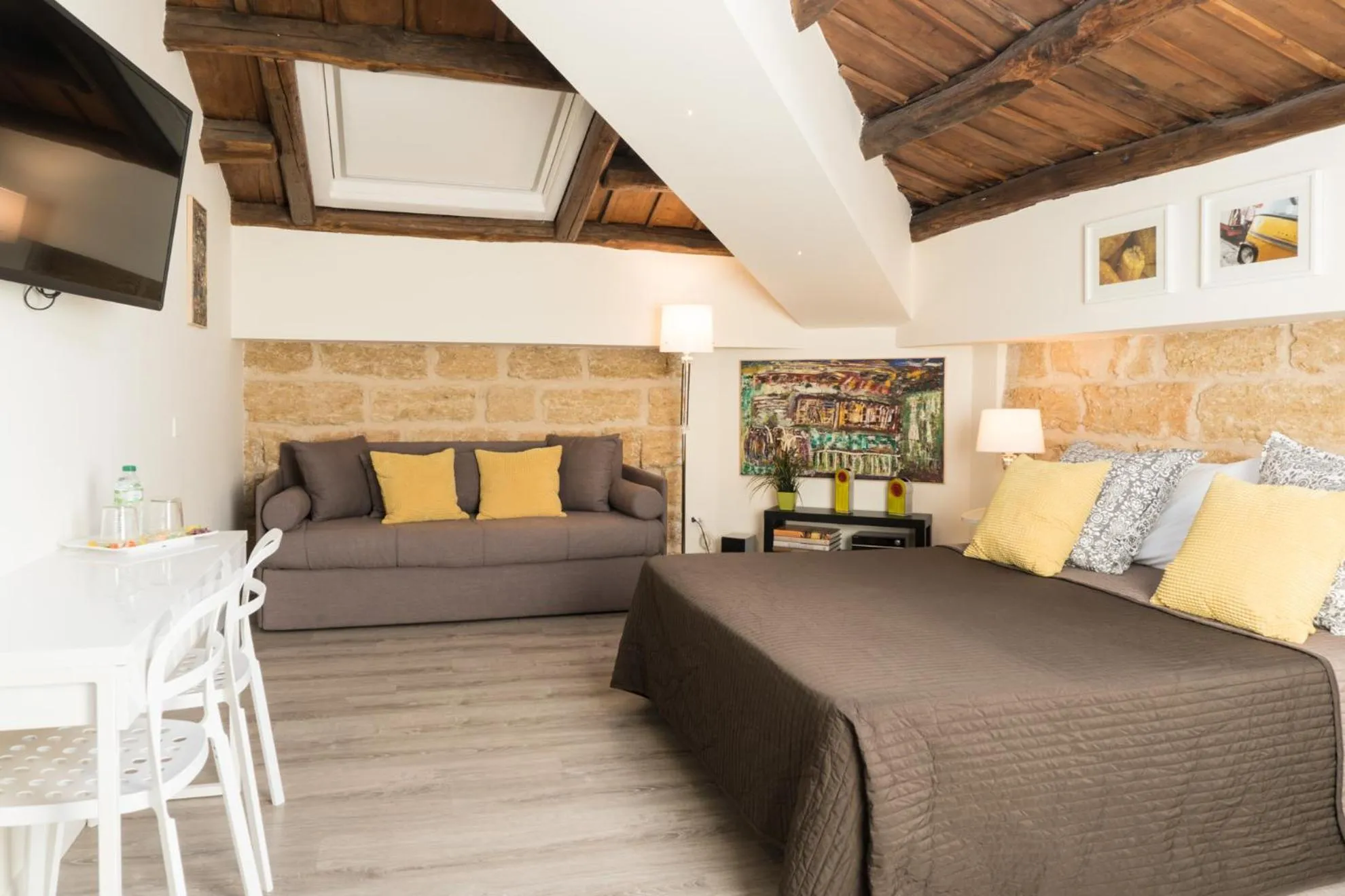 Photo of the whole room in B&B Cannoli