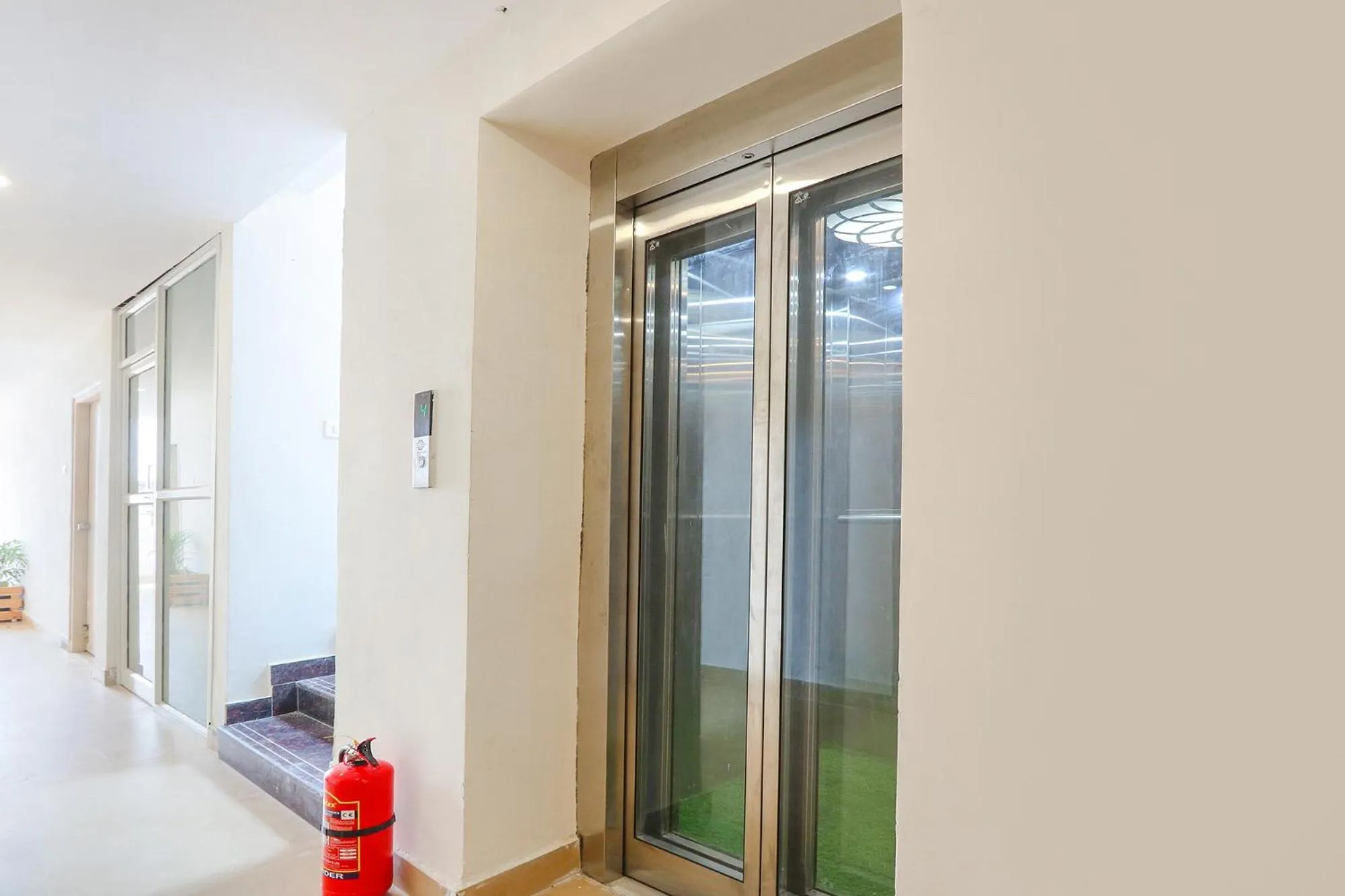 Lobby or reception in FabHotel Metro - Nr Secunderabad Railway Station