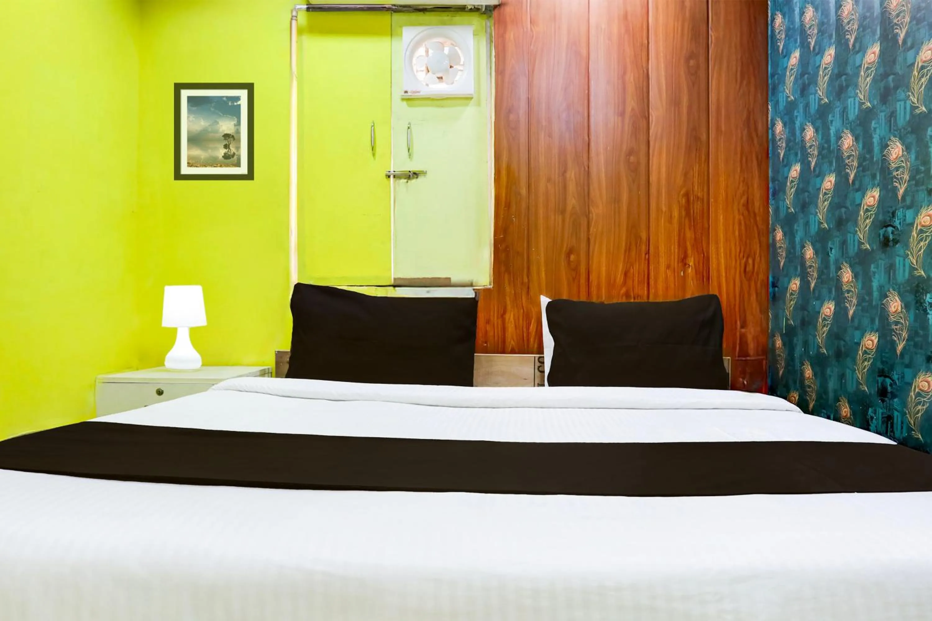 Bedroom, Bed in Hotel O A K Residency