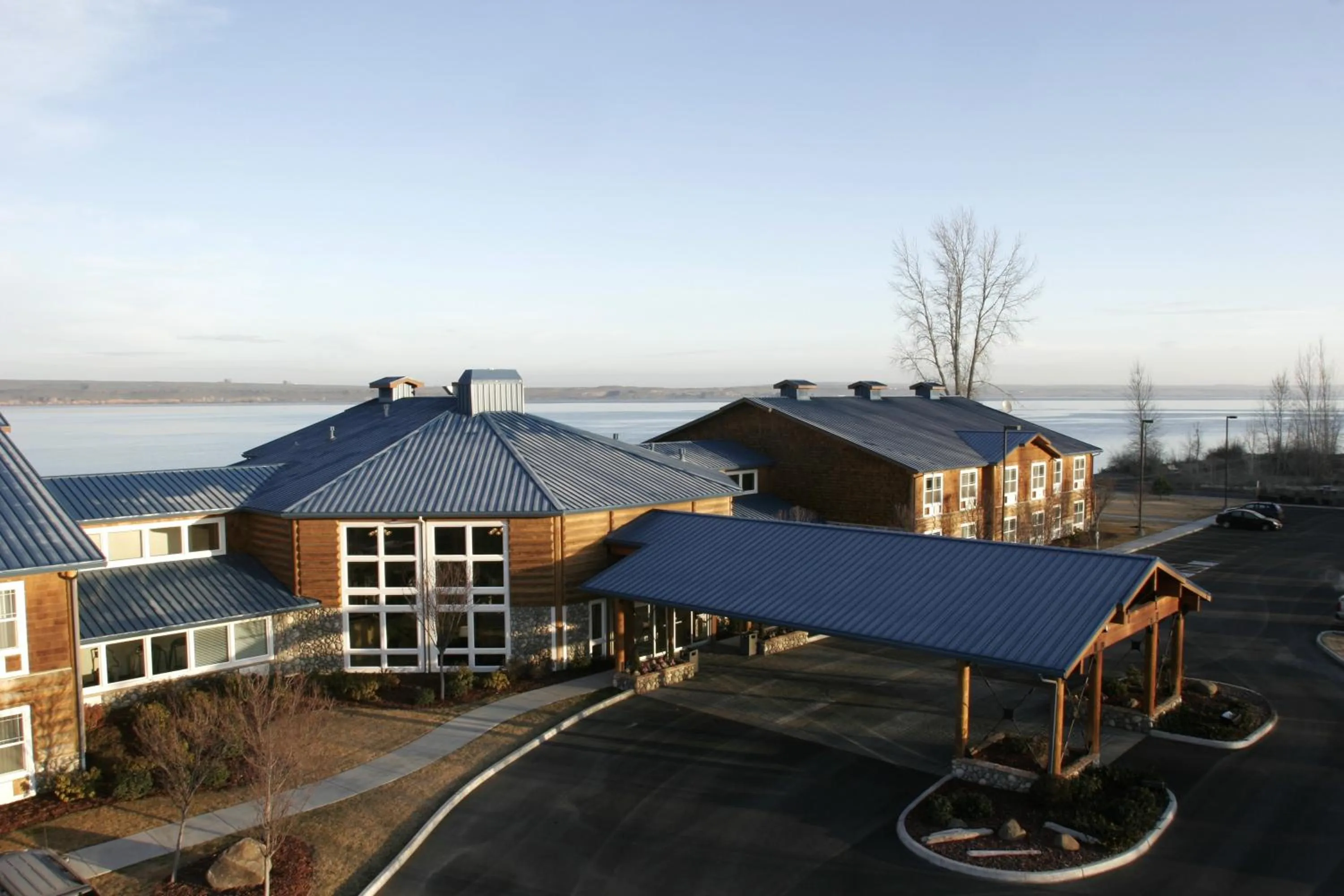 Facade/entrance in River Lodge and Cabins