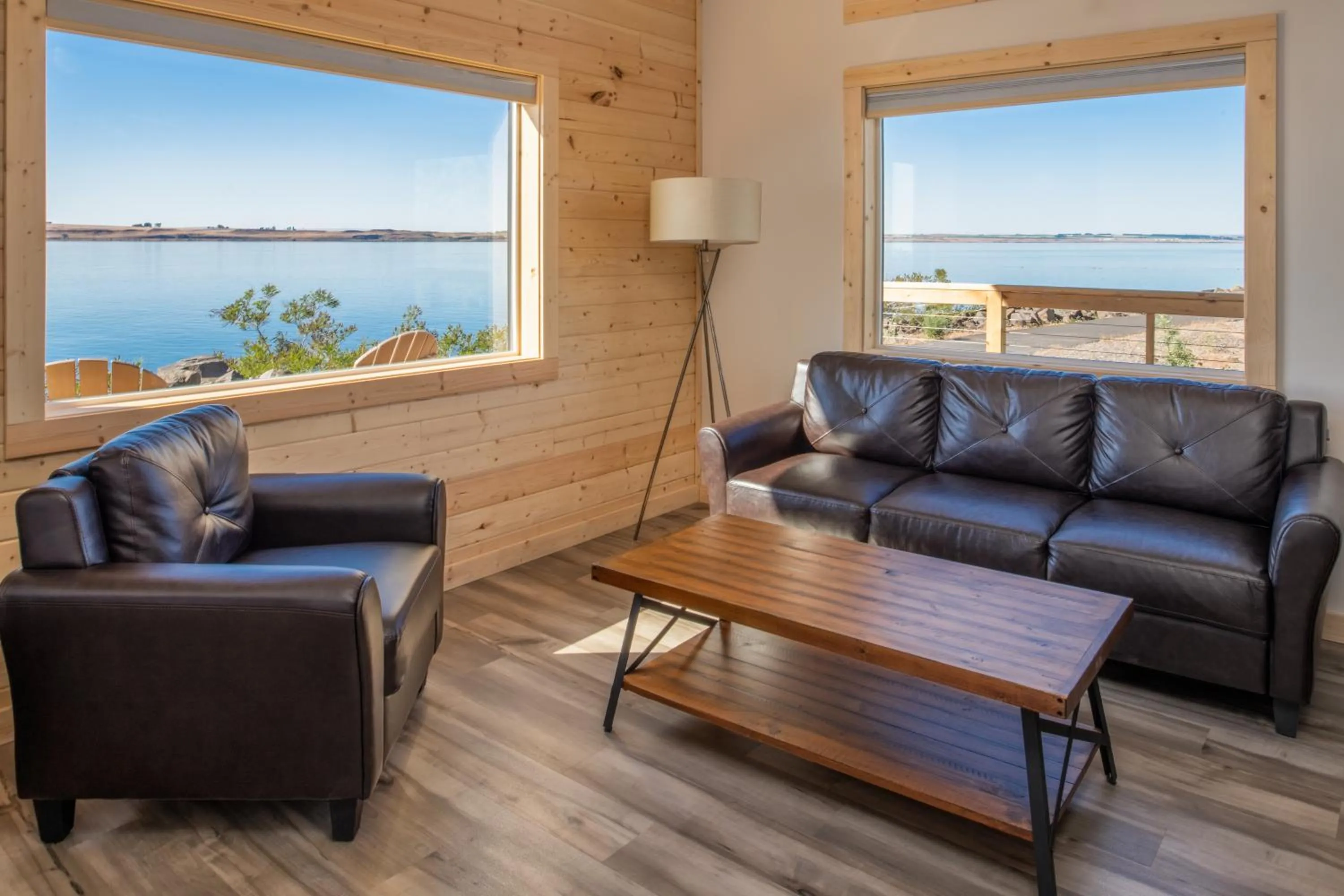 River Lodge and Cabins