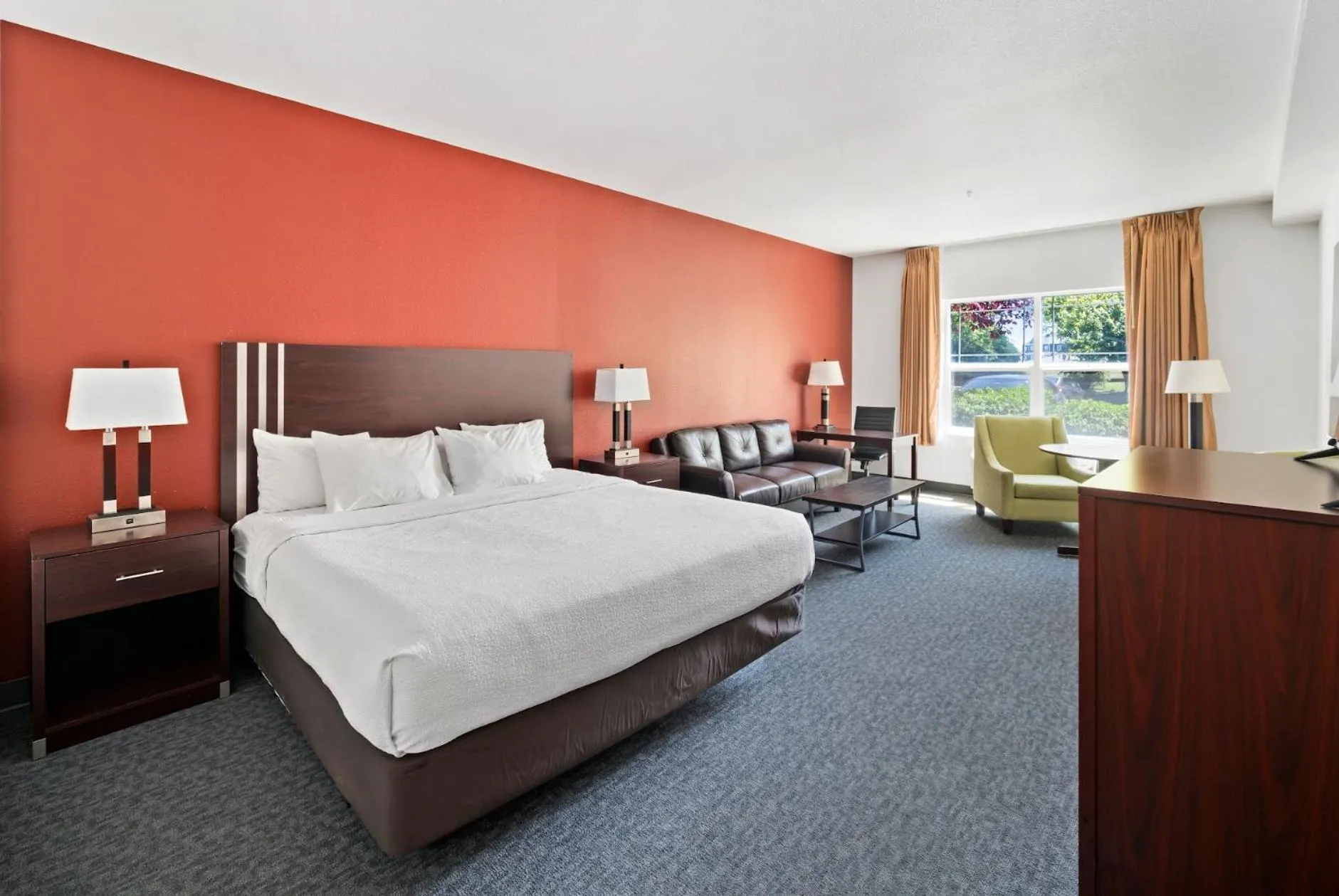 Bed in River Lodge and Cabins