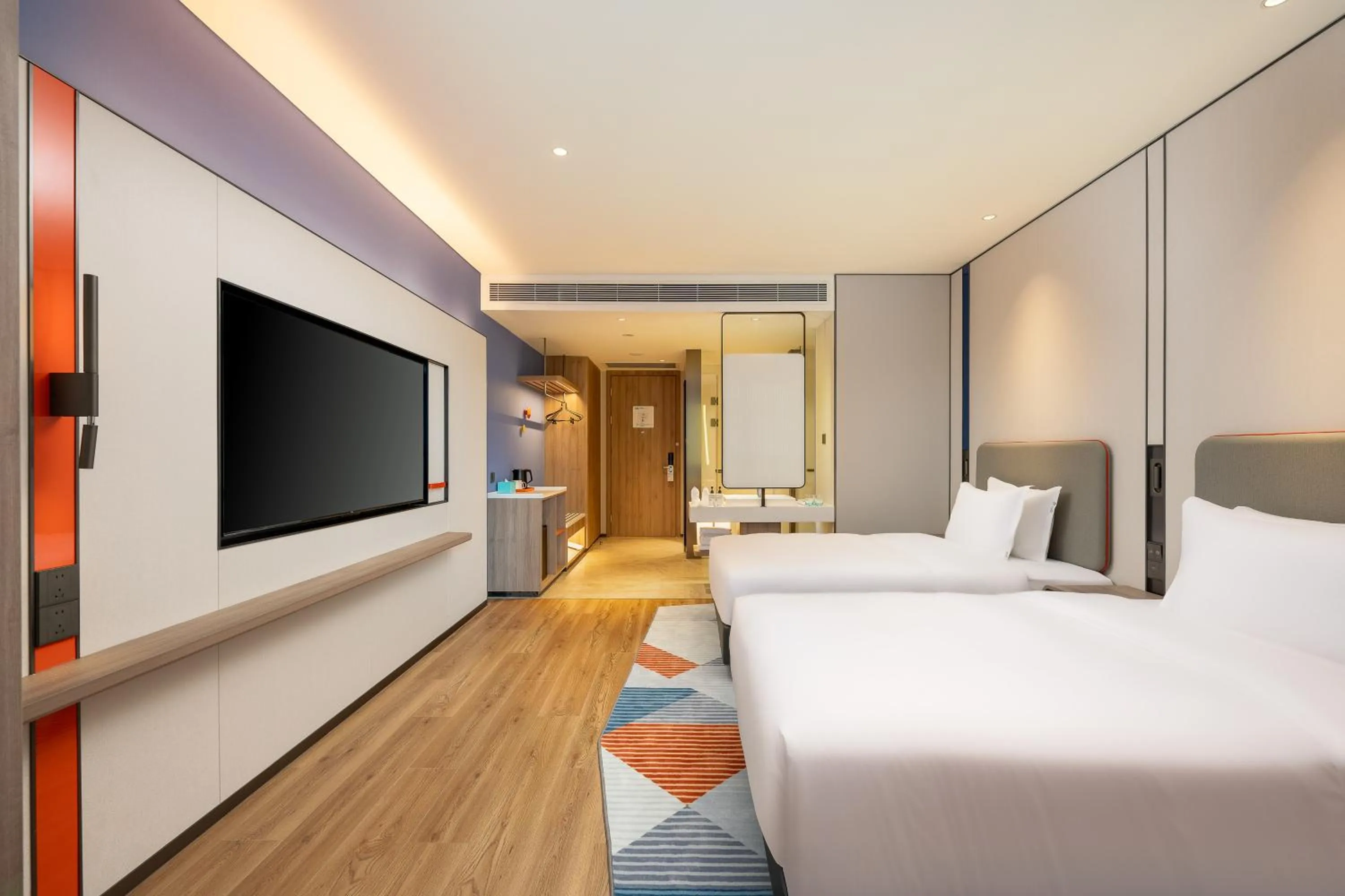 Bedroom, Bed in Holiday Inn Express Shenzhen Guangming by IHG