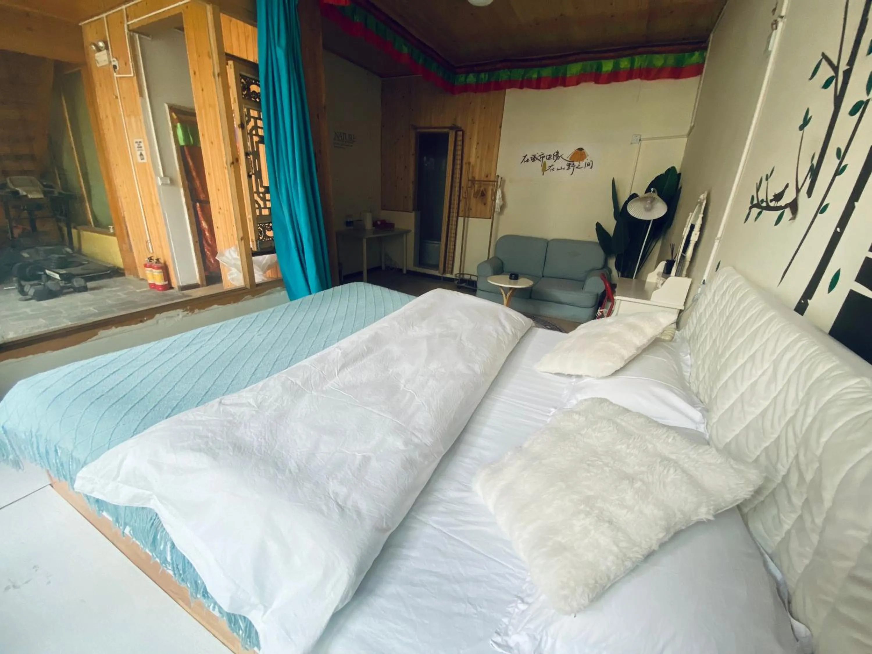 Bed in Shangri-La Chudengshuo Homestay楚登硕民宿