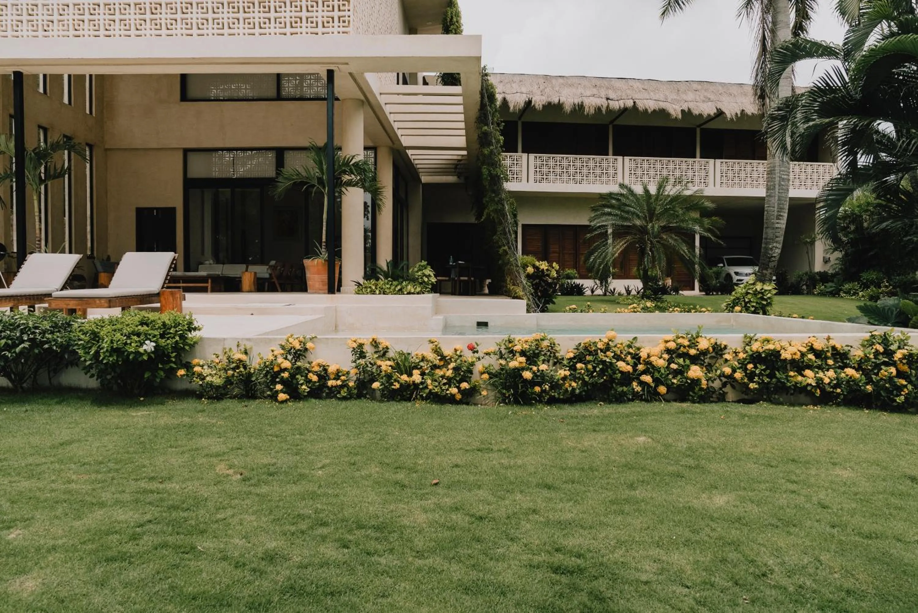 Property building in IK Casa del viento