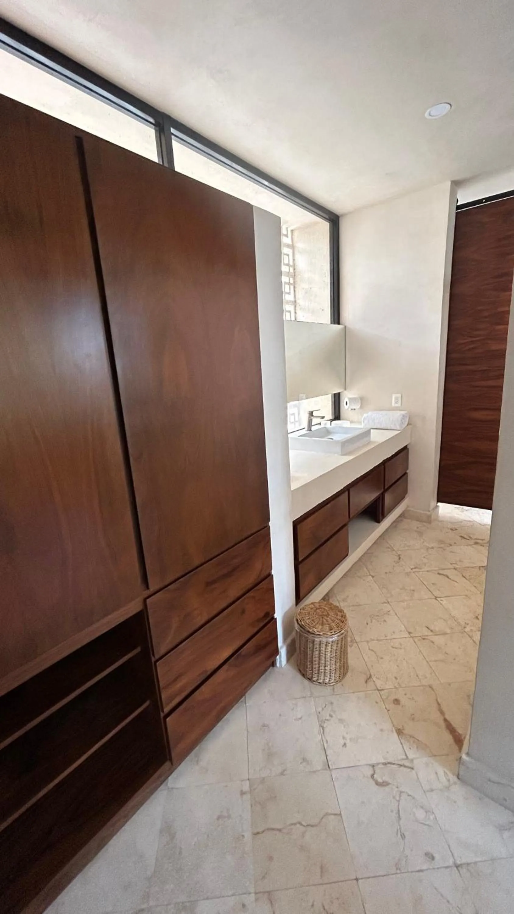 Photo of the whole room in IK Casa del viento