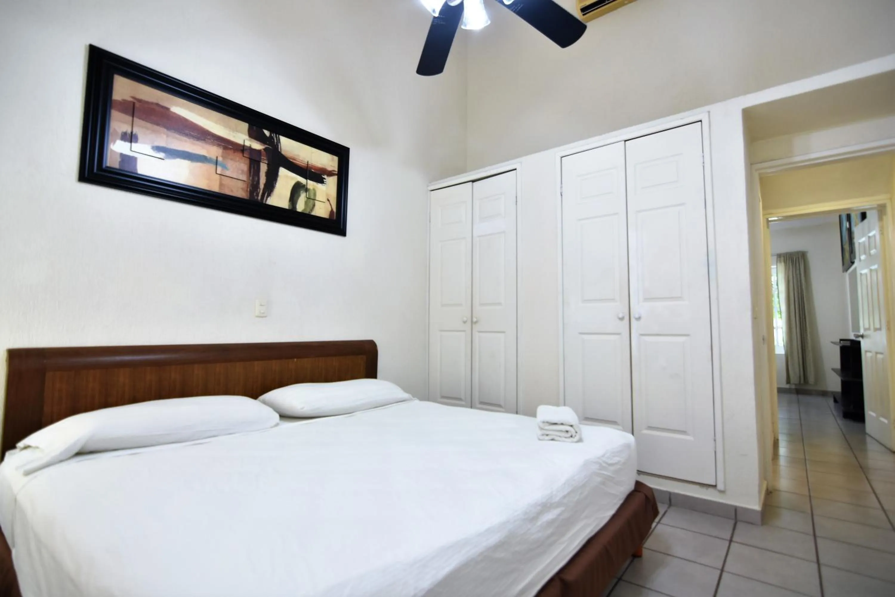 Bed in Tulipanes Cancun