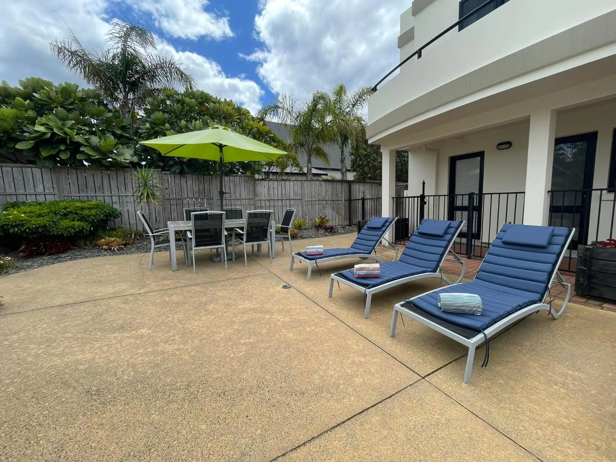 sunbed in Ocean Breeze Resort Pauanui