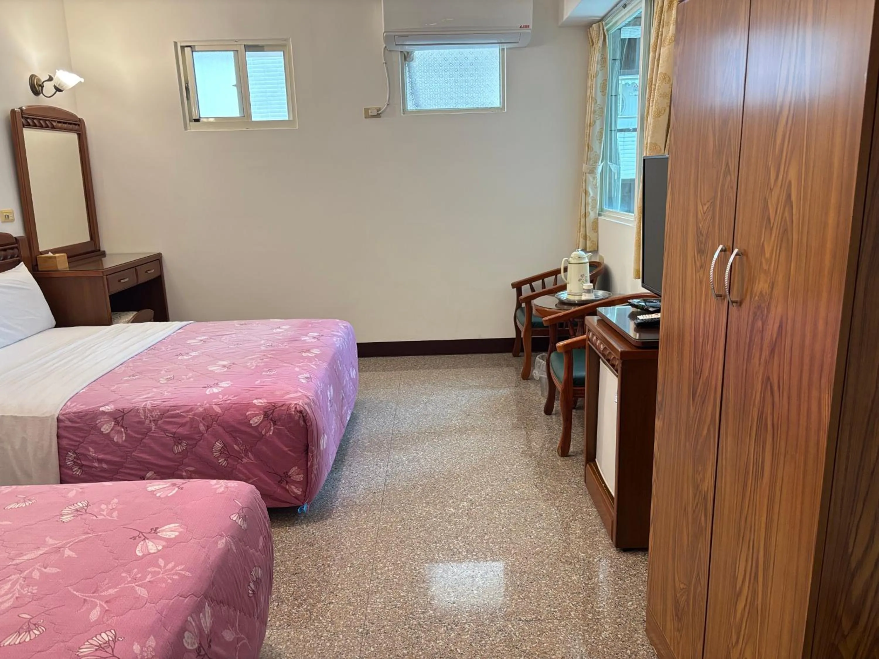 Bed in Chantai Hotel