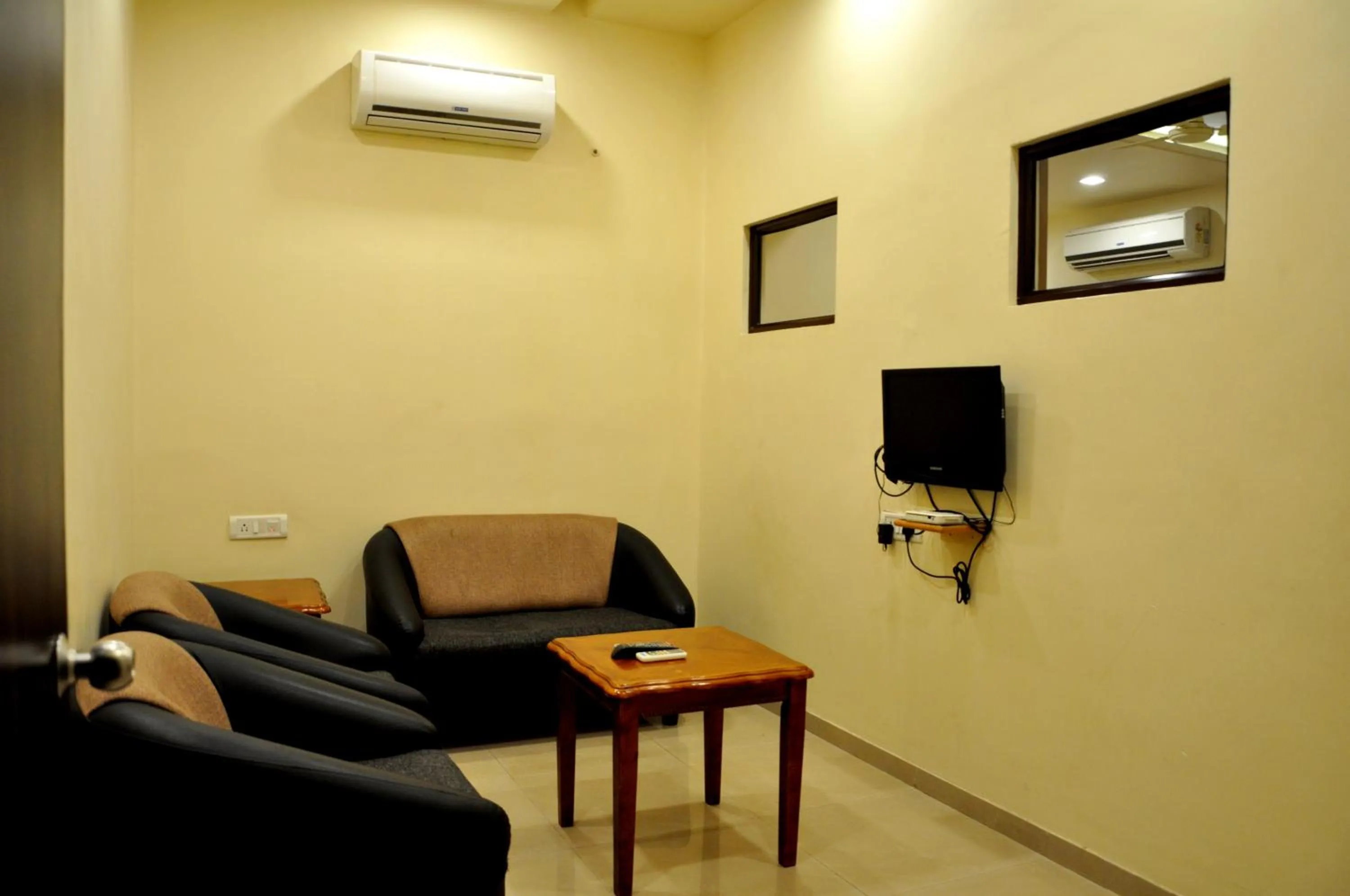 Living room in Hotel Atria, Kolhapur