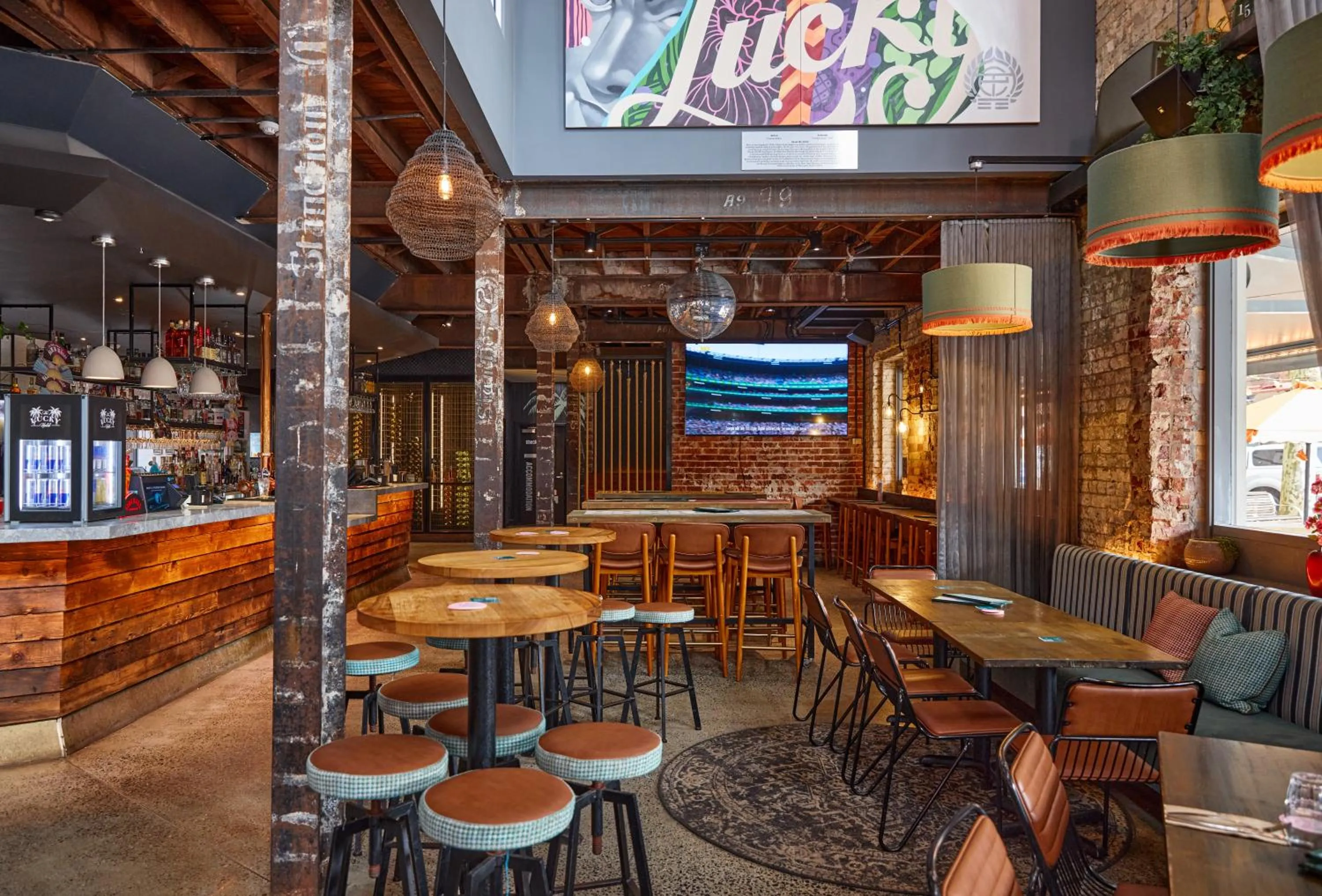 Restaurant/places to eat in The Lucky Hotel