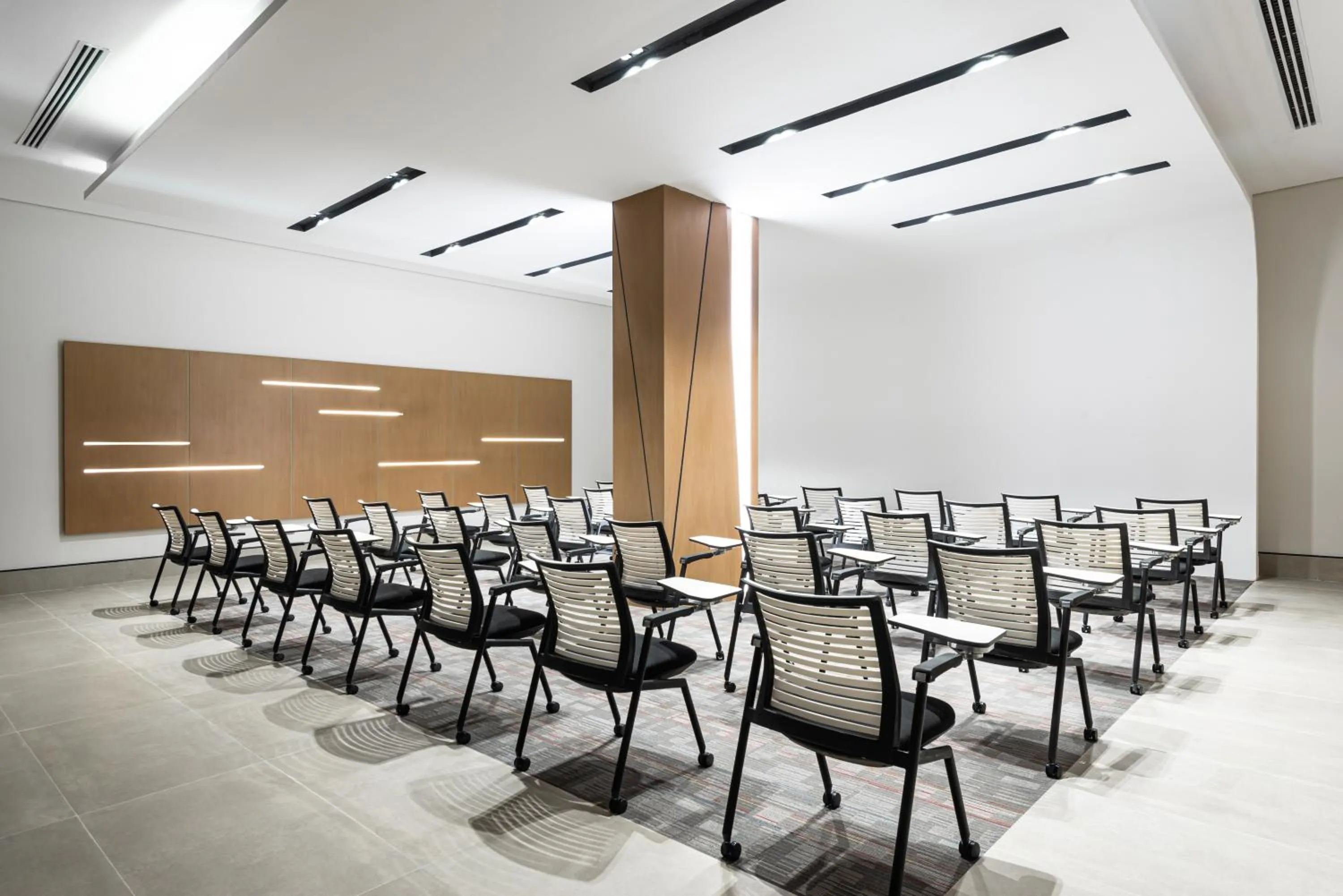 Meeting/conference room in Ewaa Express Hotel - Abha