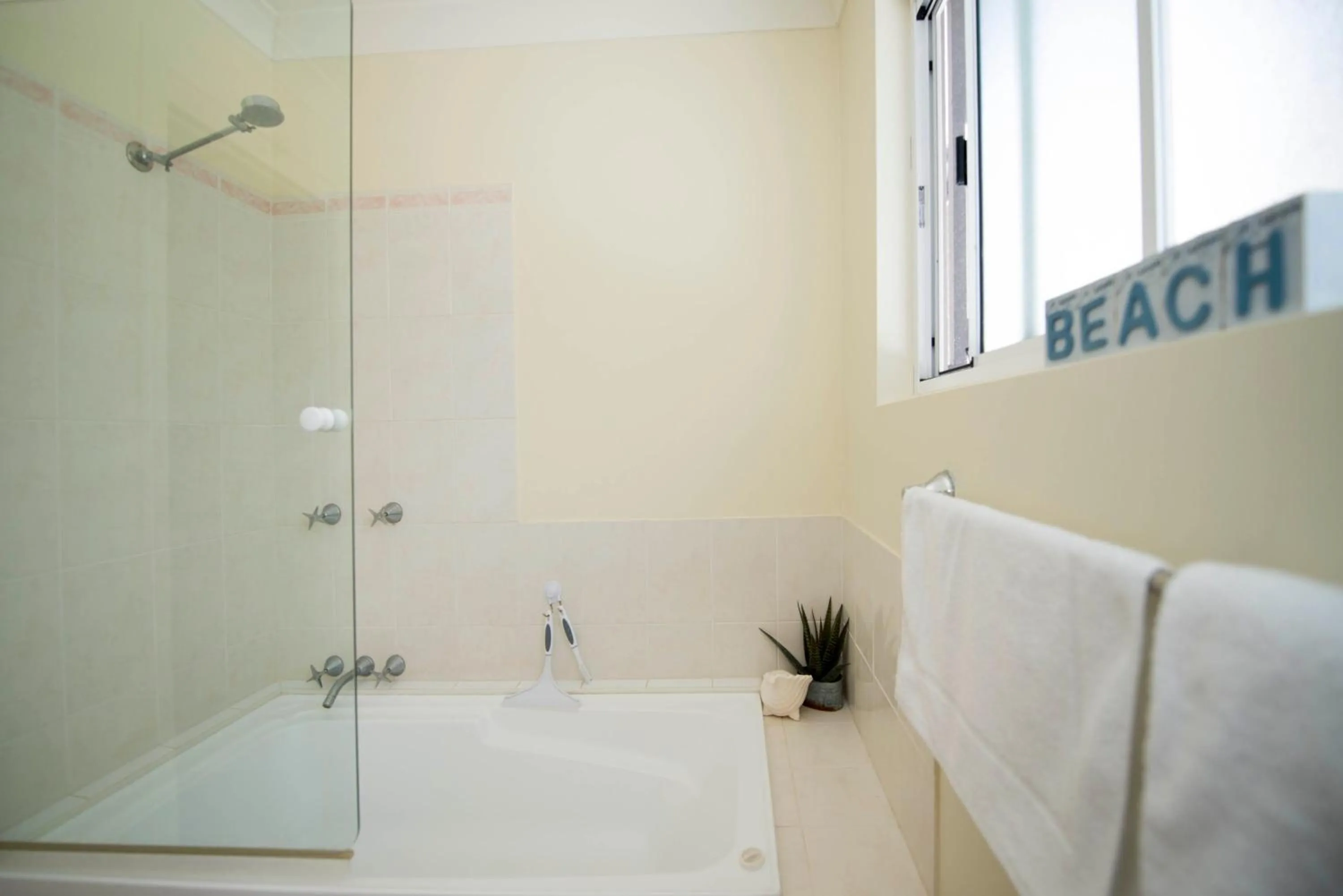 Bathroom in Samarinda Jewel by the Sea