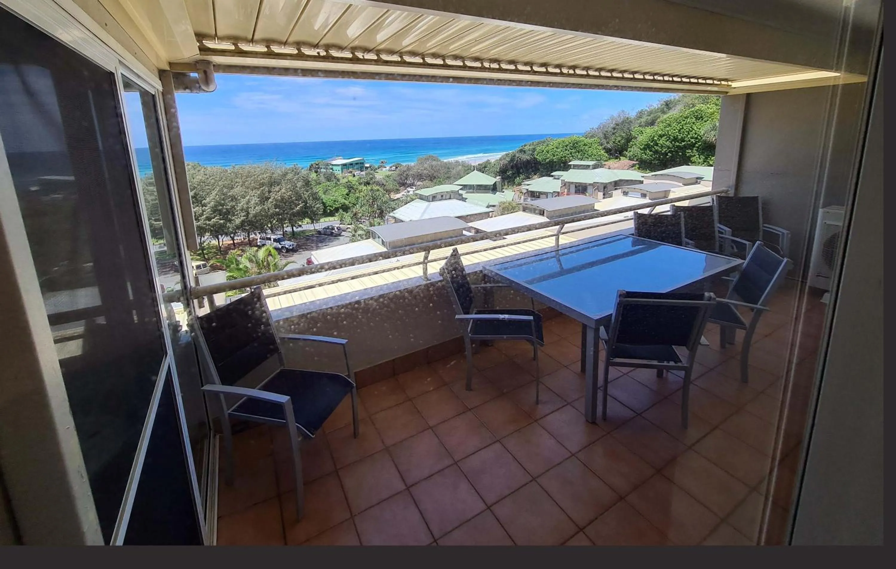 Balcony/Terrace in Samarinda Jewel by the Sea