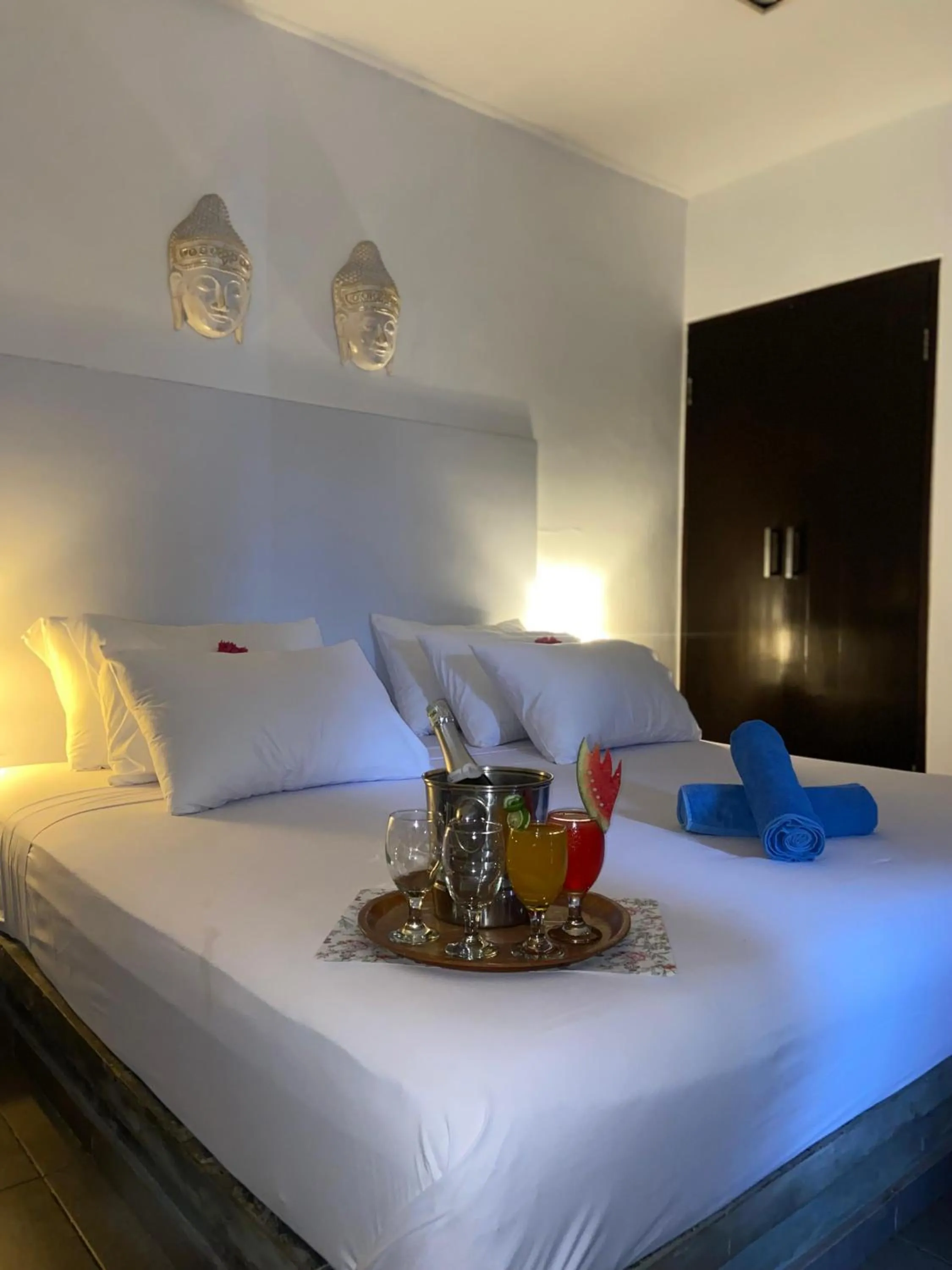 Bed in Gili Ocean Club - ADULTS ONLY
