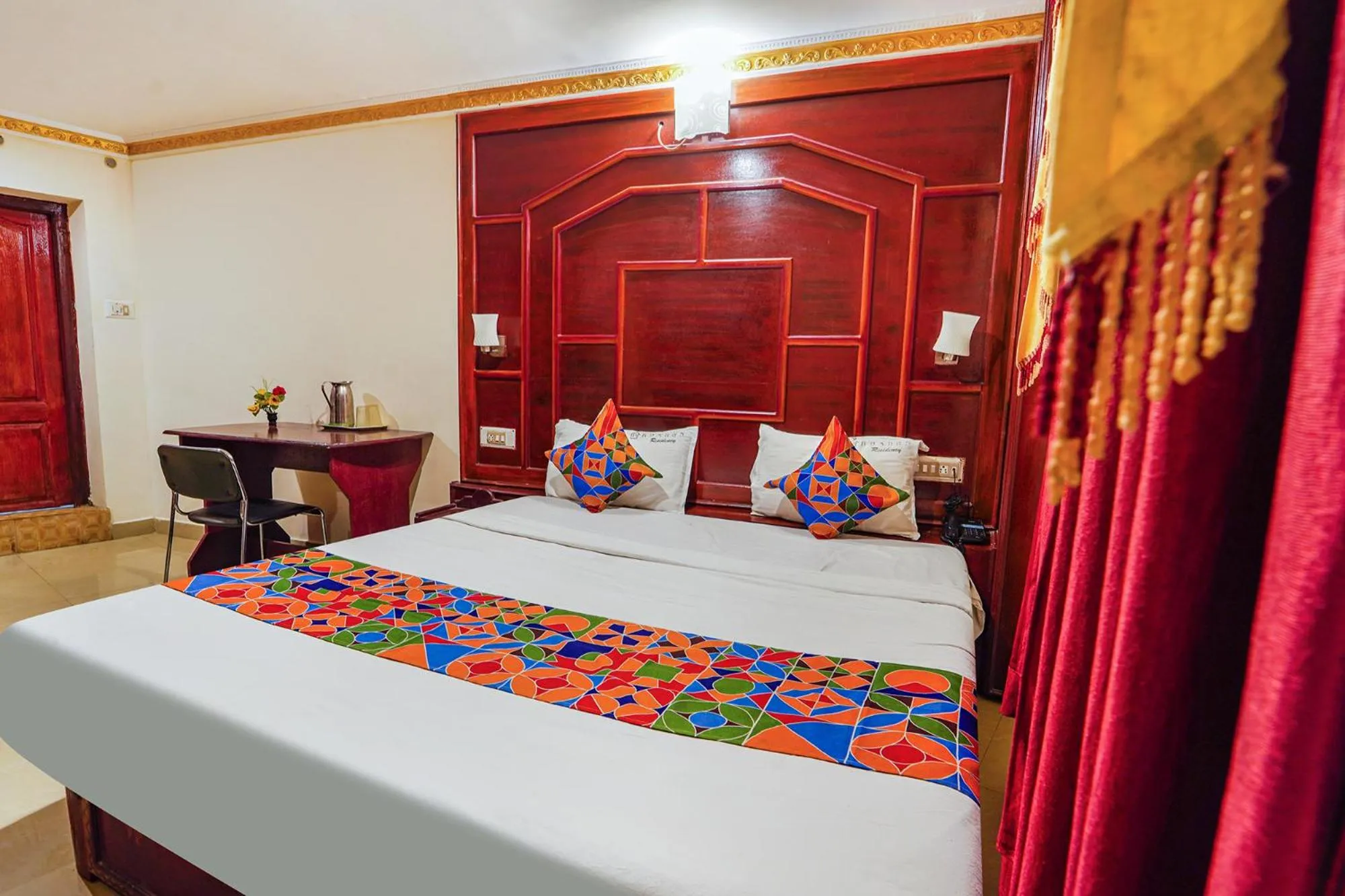 Bed in FabHotel Roshan Residency - Nr Kurinji Andavar Temple