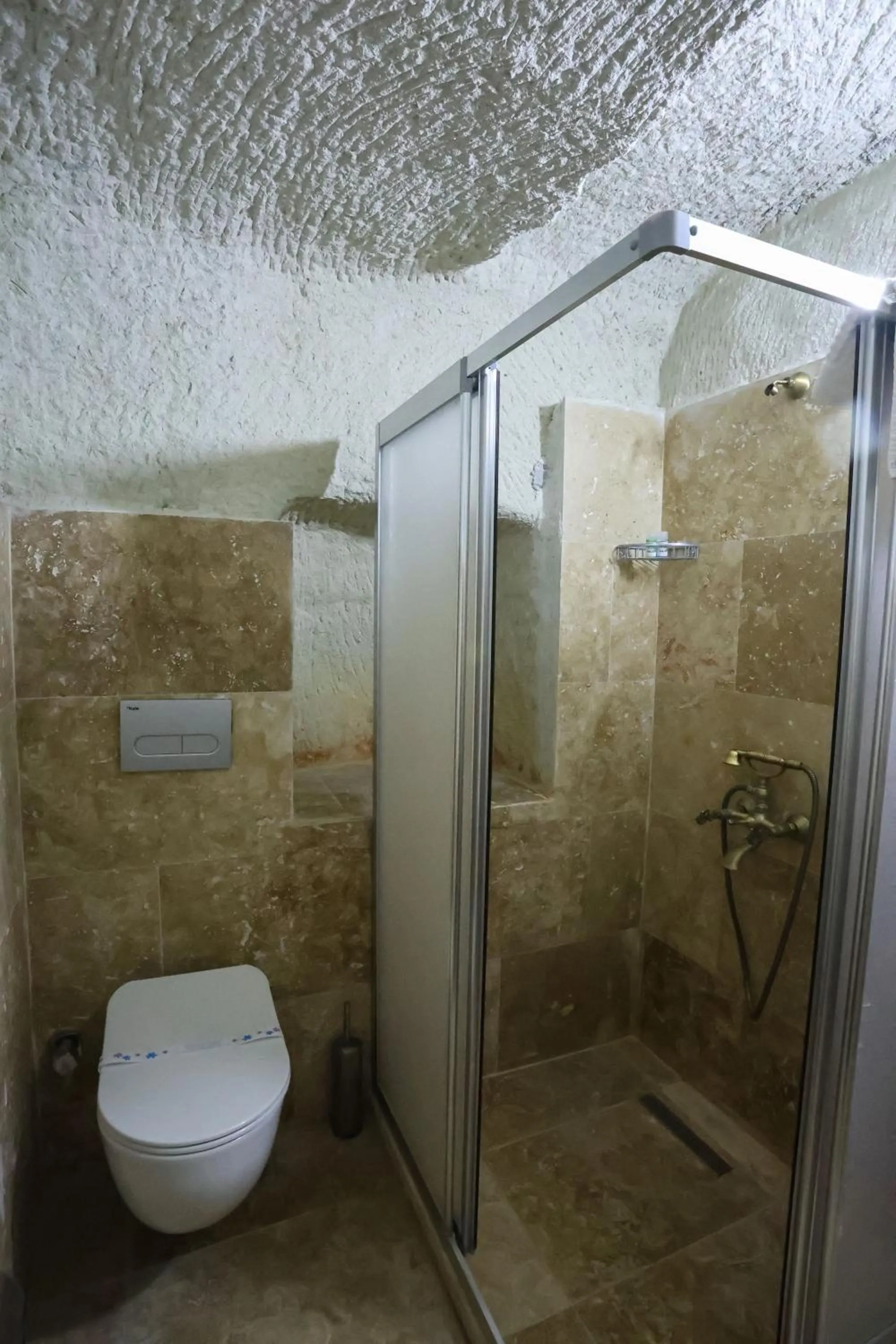 Kayaharman cave otel